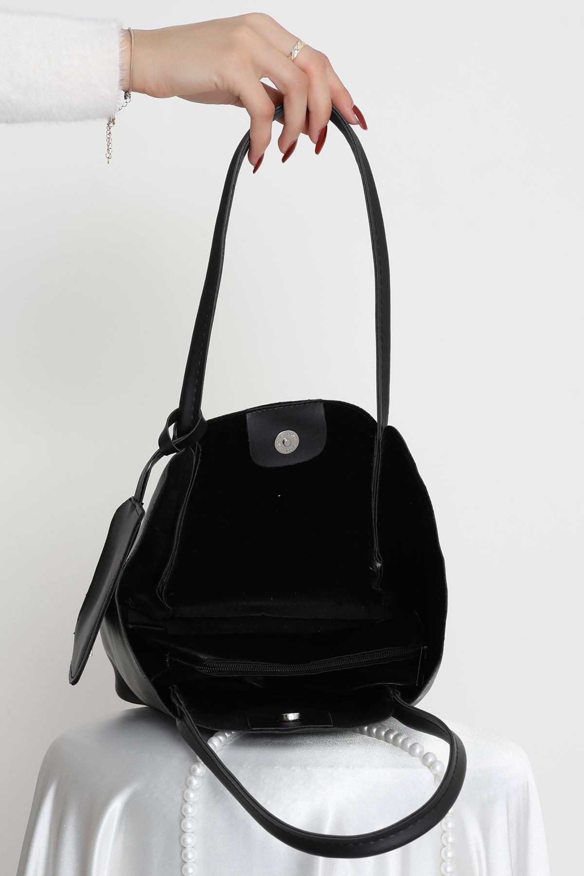 Makyaj Çantalı Ve Cüzdanlı Omuz Çantası Siyah - 31397.2063.