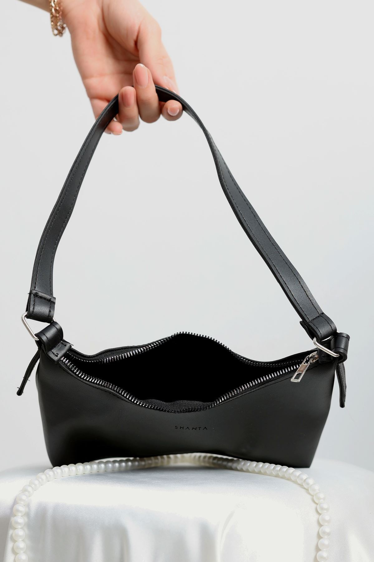 Kol Çantası Siyah - 31221.2063.