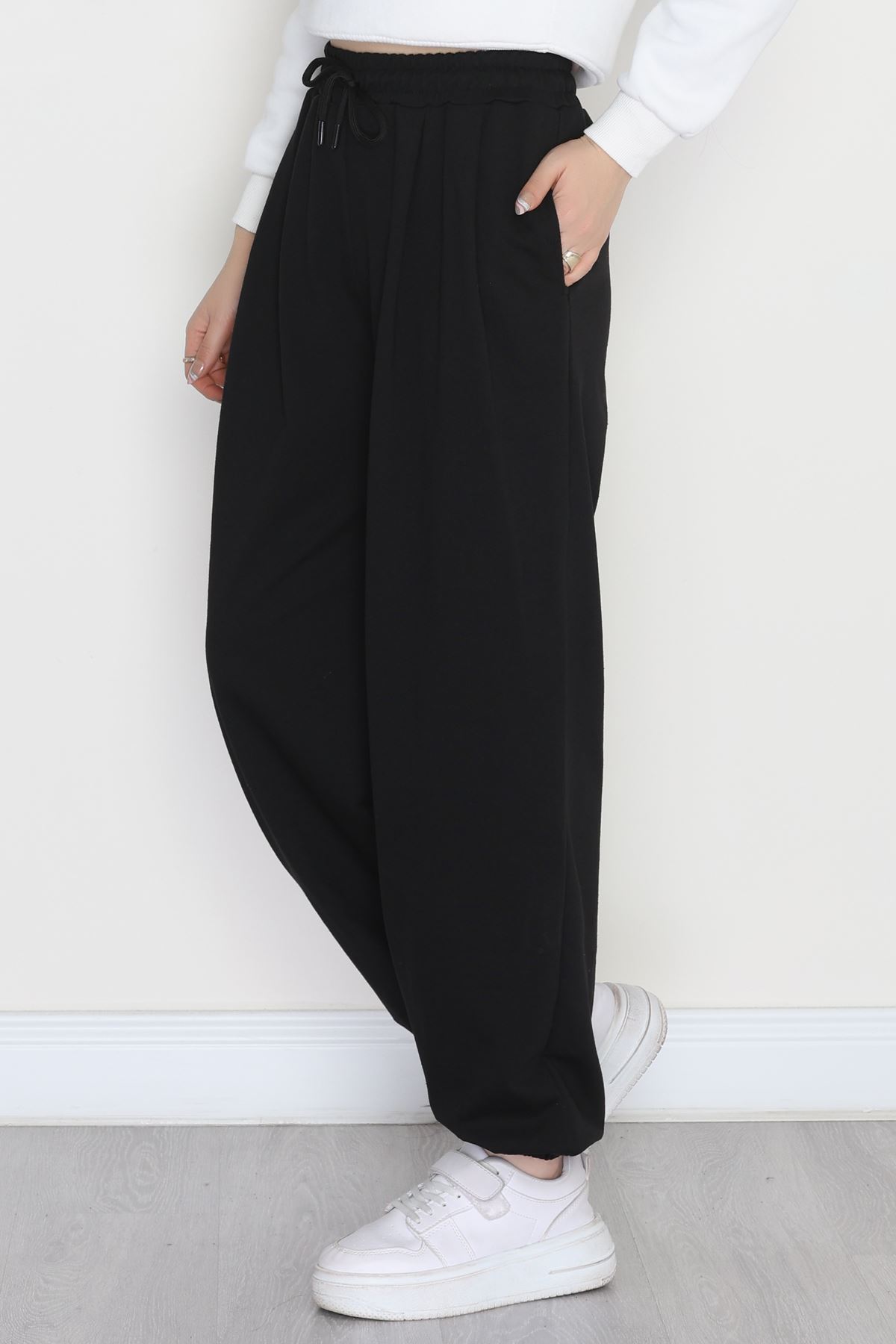 Paça Lastikli 2 İplik Pileli Eşofman Altı Siyah - 52008.1857.