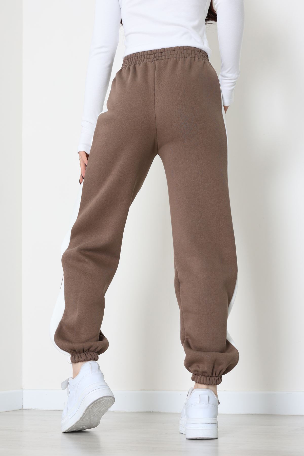 3 İplik Paça Lastikli Eşofman Altı Açıkkahve - 42521.1878.