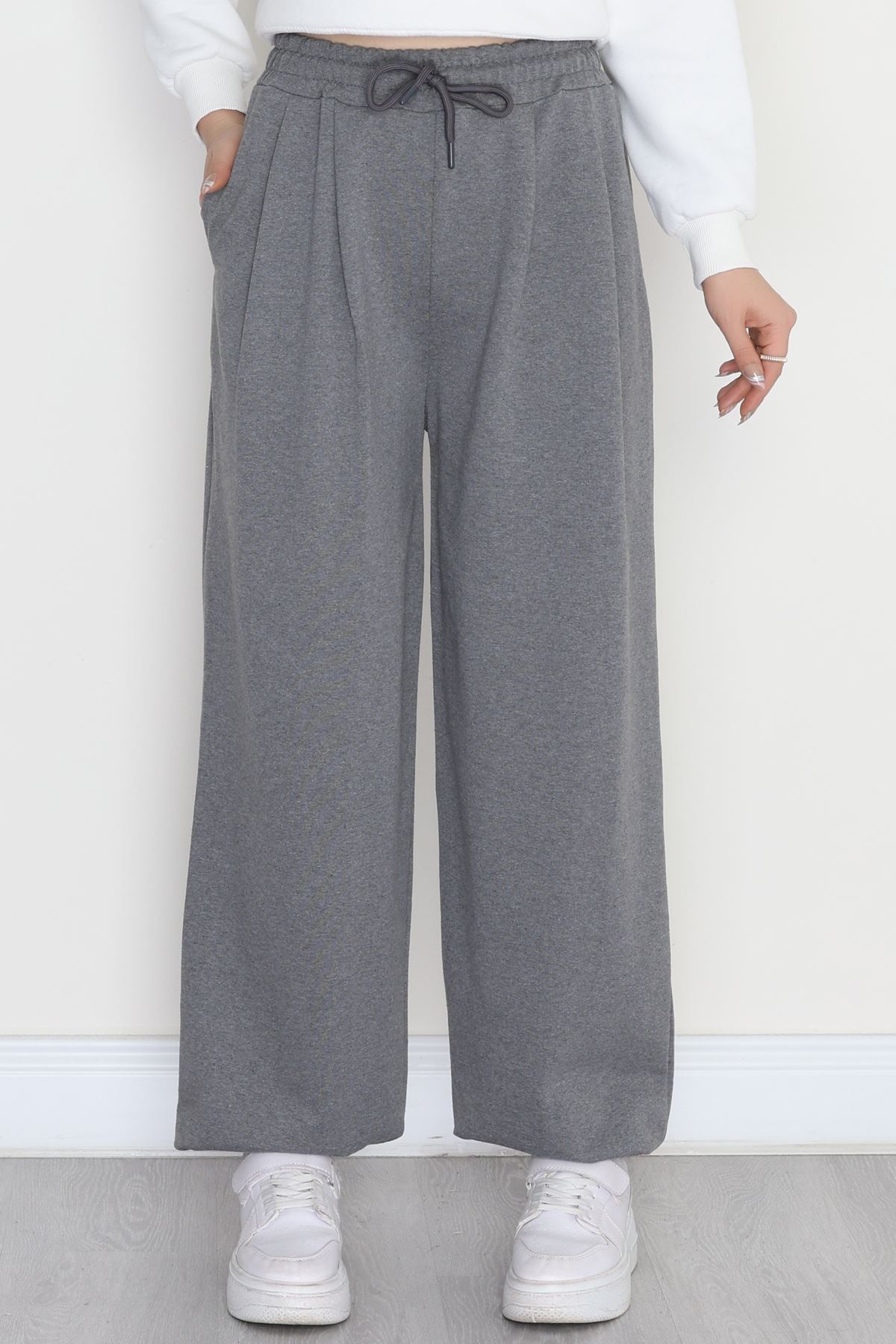 Paça Lastikli 2 İplik Pileli Eşofman Altı Füme - 52008.1857.