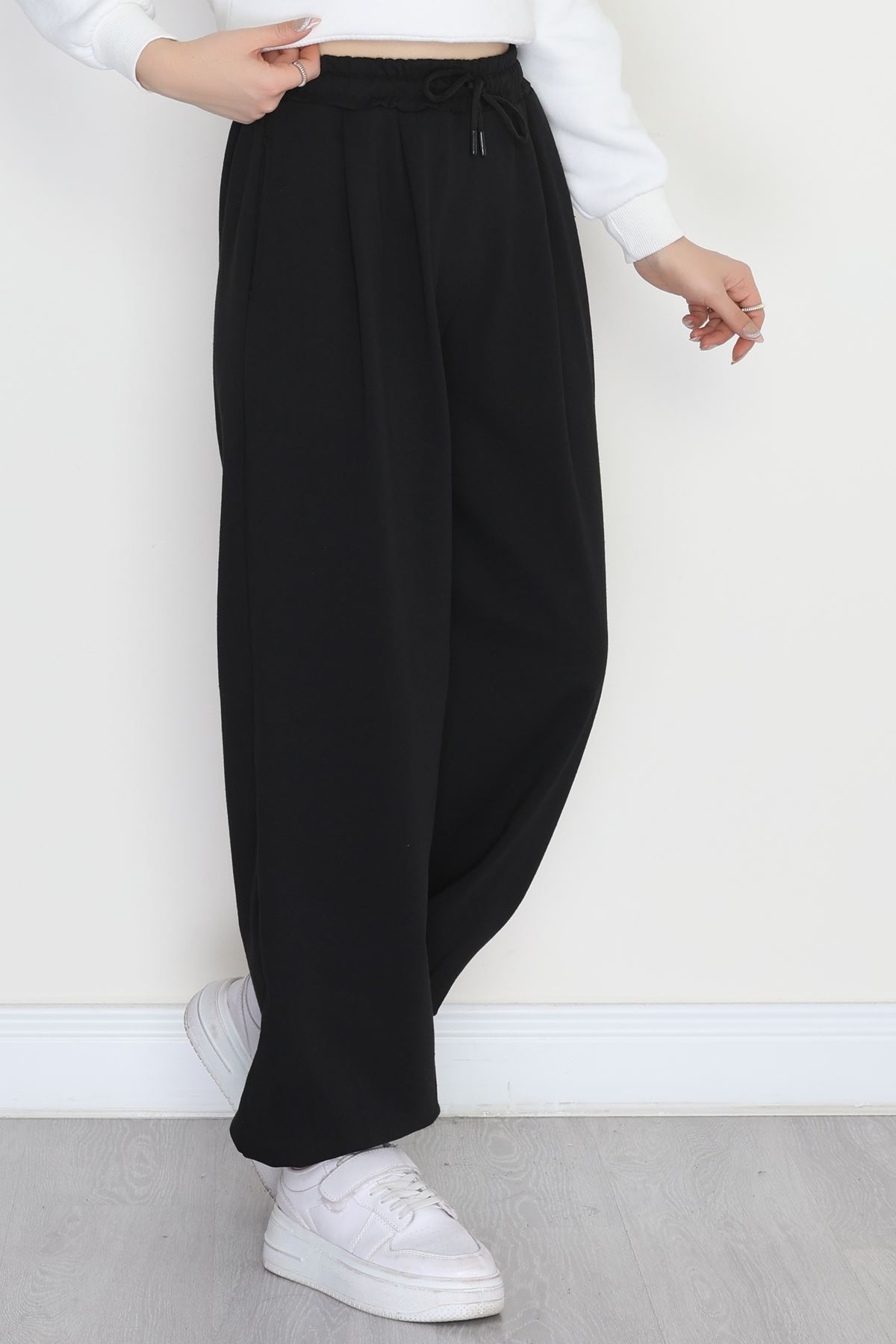 Paça Lastikli 2 İplik Pileli Eşofman Altı Siyah - 52008.1857.