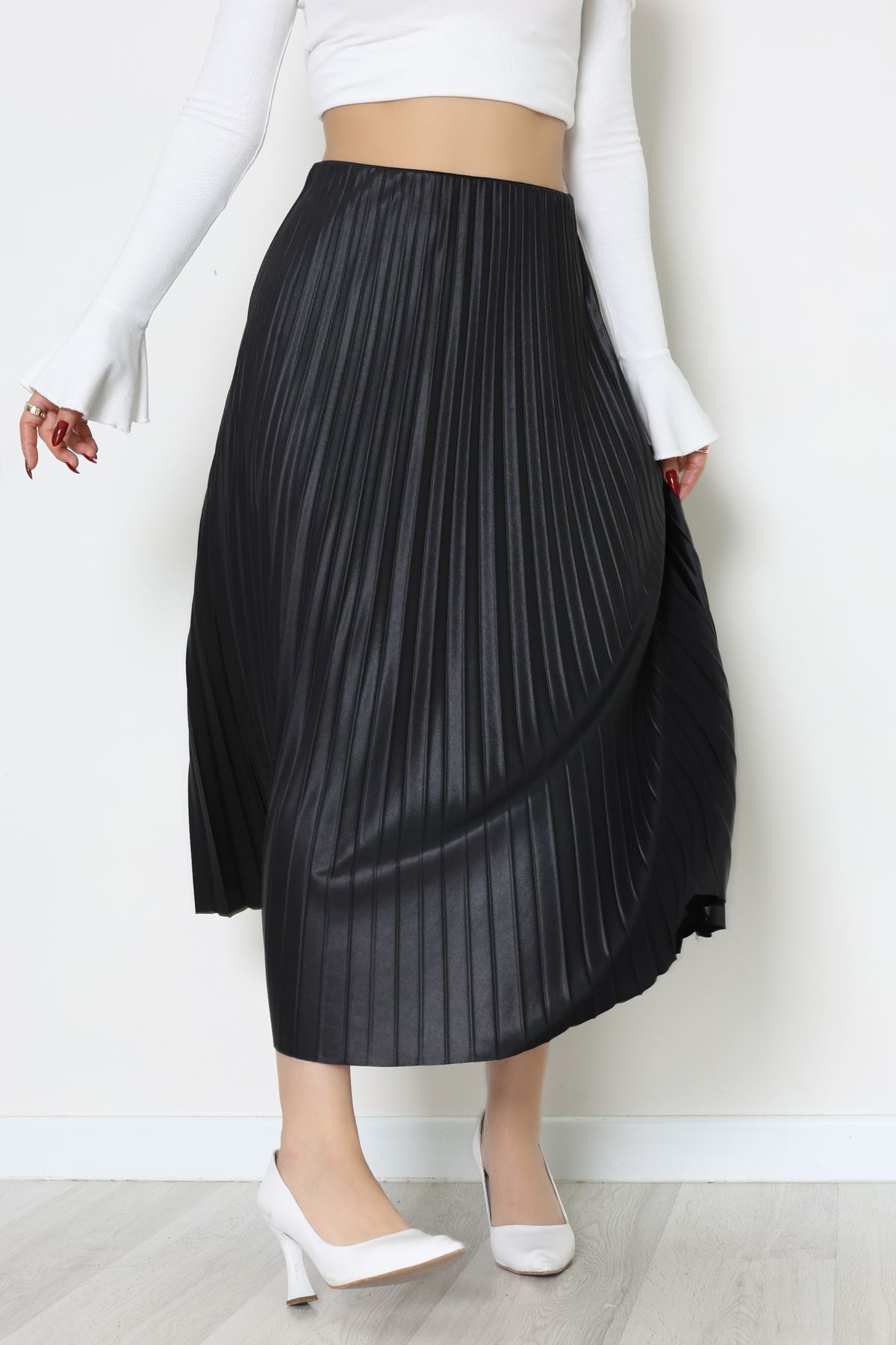 Pileli Etek Siyah - 52207.1005.