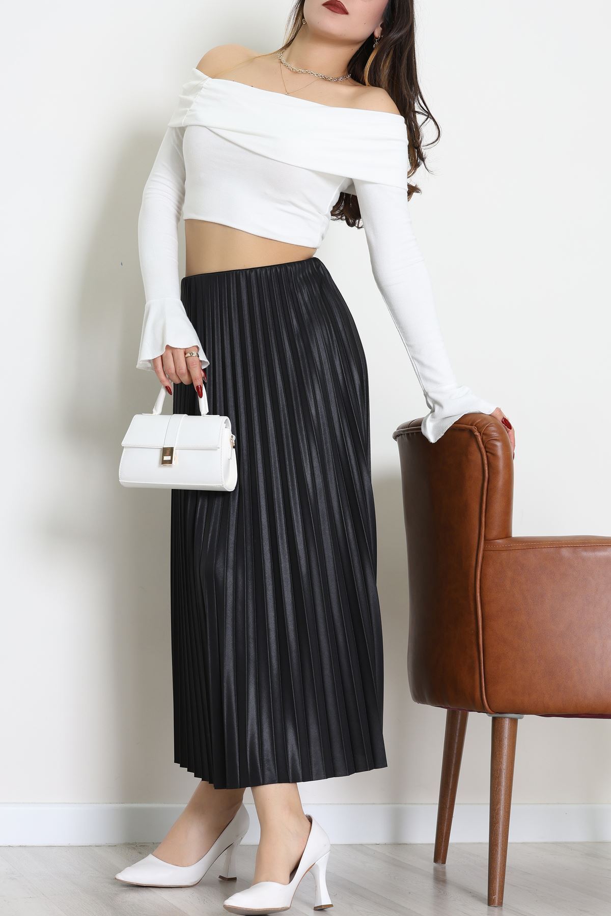 Pileli Etek Siyah - 52207.1005.