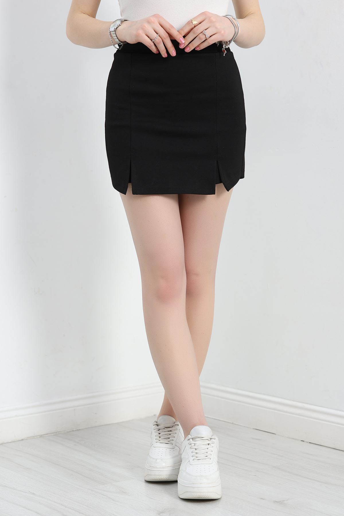 Çift Yırtmaçlı Şort Etek Siyah - 20914.316.