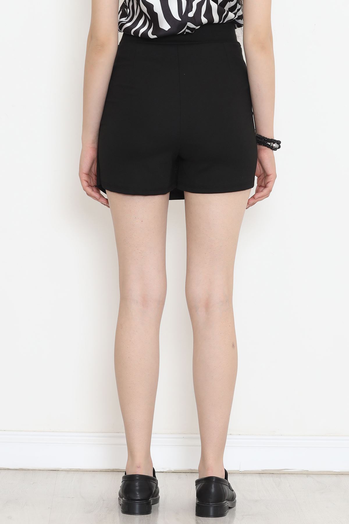 Çelik Örgü Kumaş Yırtmaçlı Şort Etek Siyah - 15519.316.