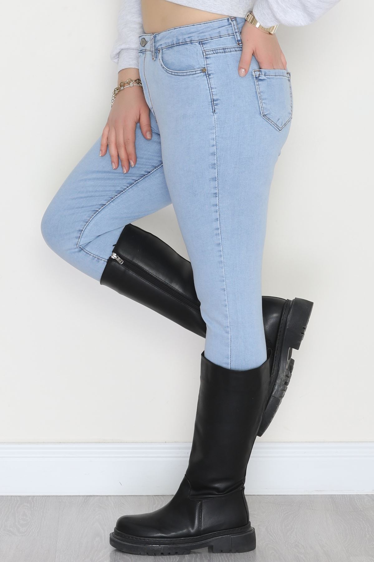 Büyük Beden Dar Paça Kot Pantolon Buzmavi - 42684.1836.