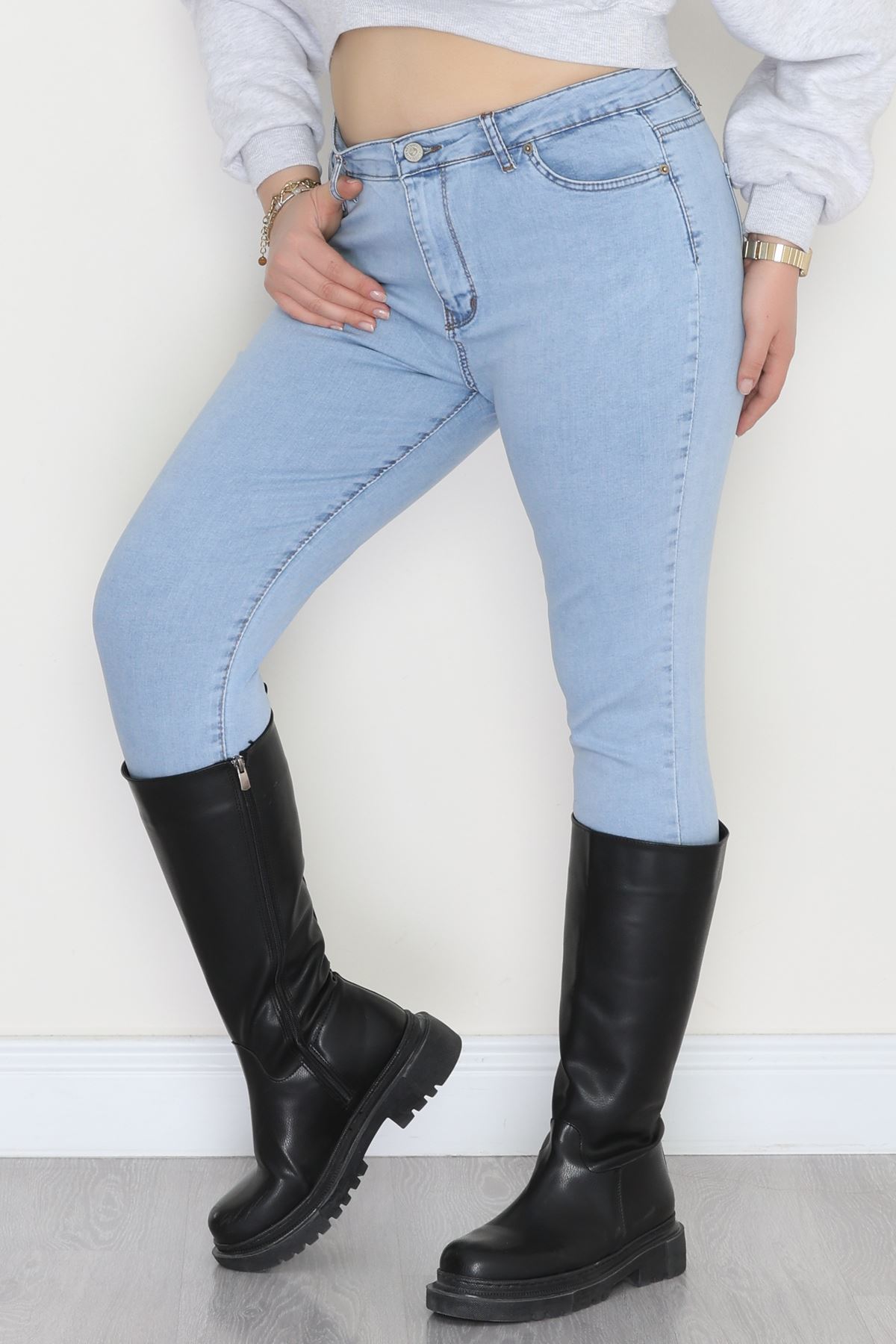 Büyük Beden Dar Paça Kot Pantolon Buzmavi - 42684.1836.