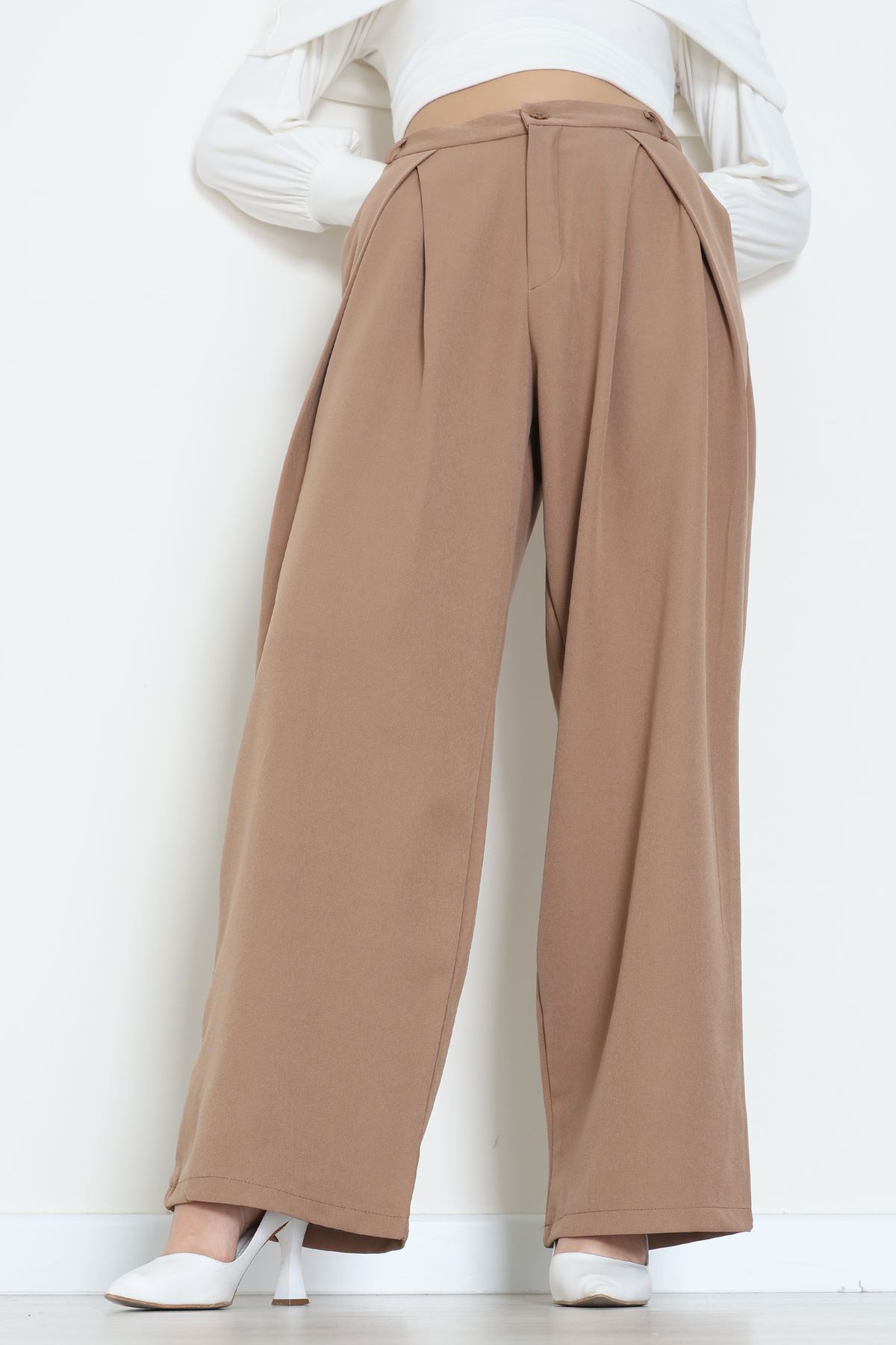 Dabıl Kumaş Pile Detaylı Pantolon Latte - 51610.683.