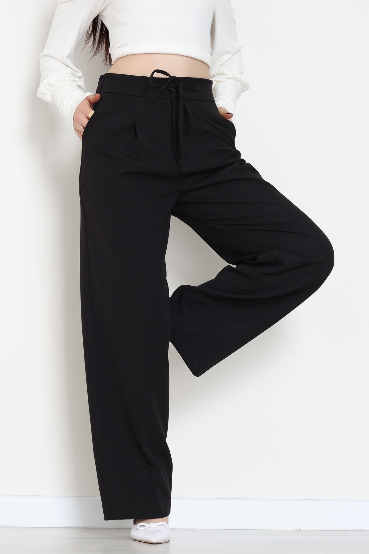 Dabıl Kumaş Beli Bağcıklı Pantolon Siyah - 51615.683.
