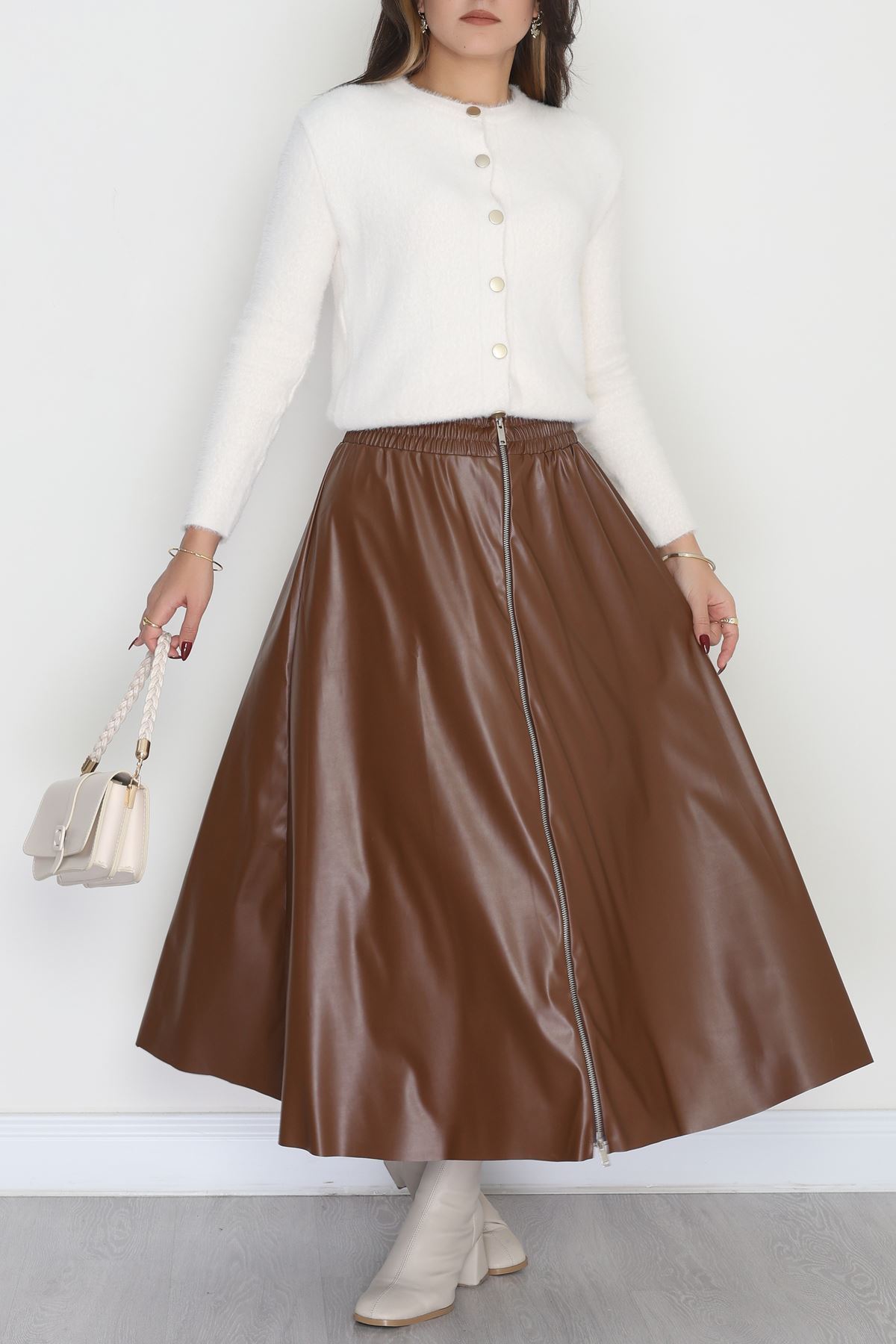 Suni Deri Önden Fermuarlı Uzun Kloş Etek Kahve - 80897.701.