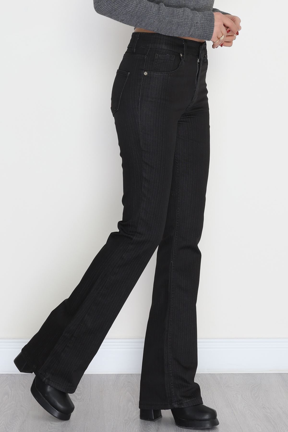 İspanyol Paça Kot Pantolon Siyahçizgili - 42335.1431.