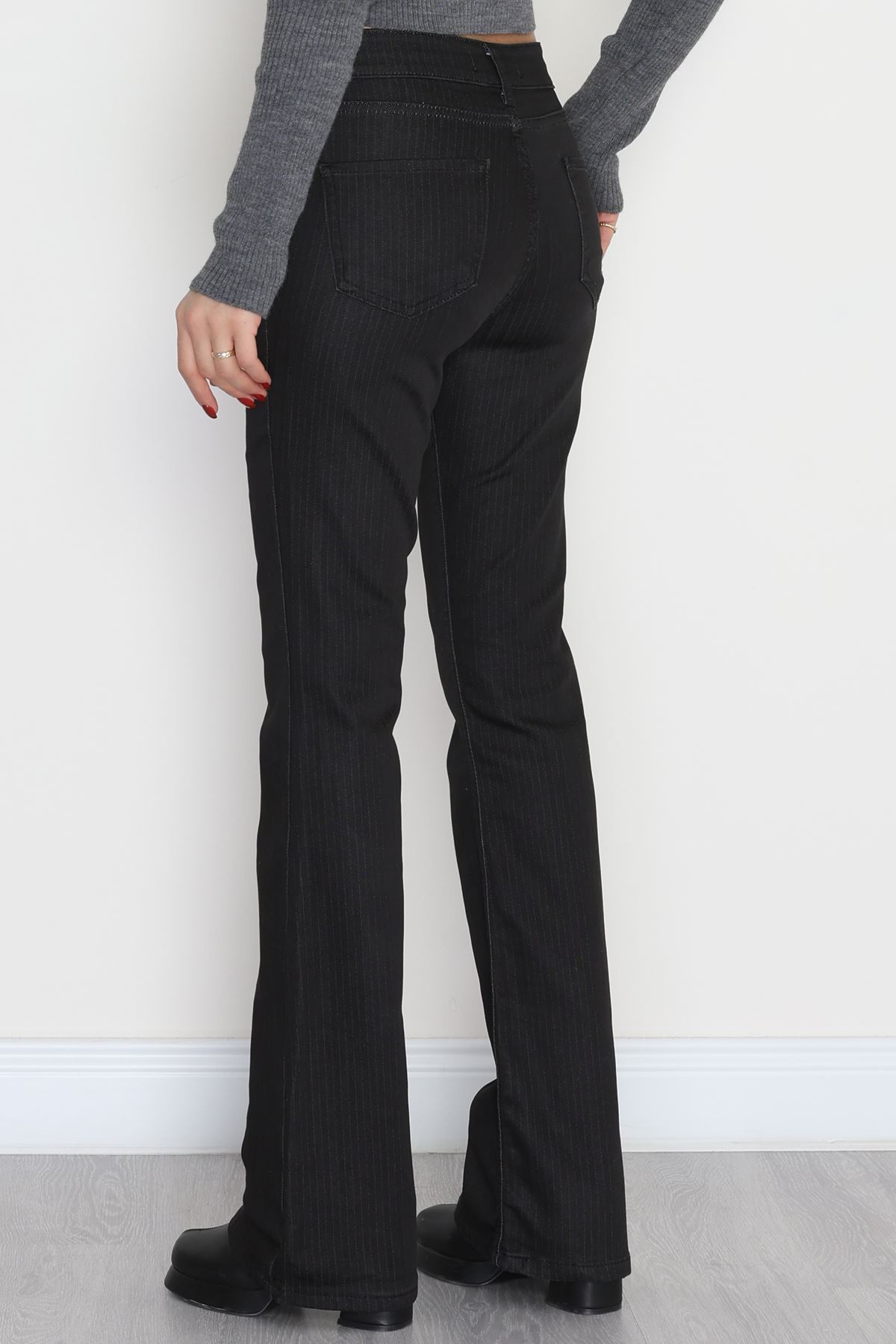 İspanyol Paça Kot Pantolon Siyahçizgili - 42335.1431.