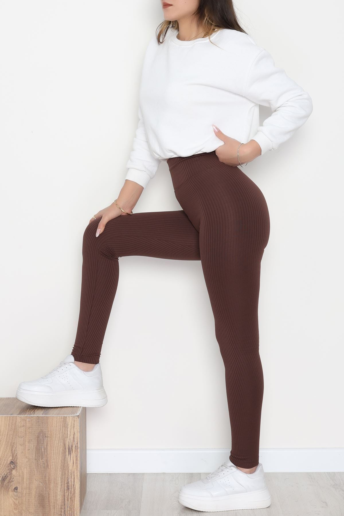 Şardonlu Yumuşak Dokulu Fitilli Tayt Kahve - 52085.1098.