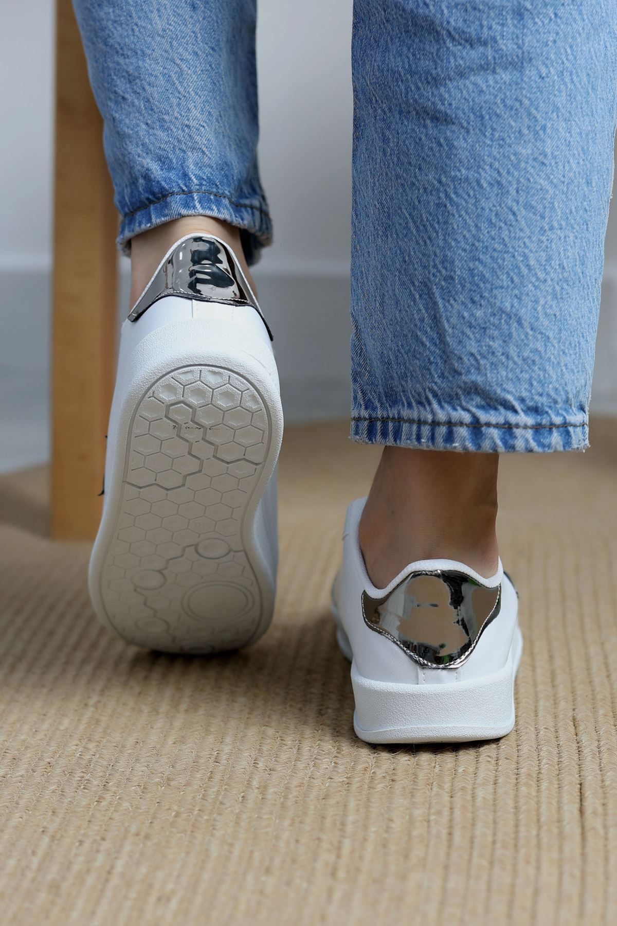 Yıldızlı Spor Ayakkabı Beyazgümüş - 31295.264.