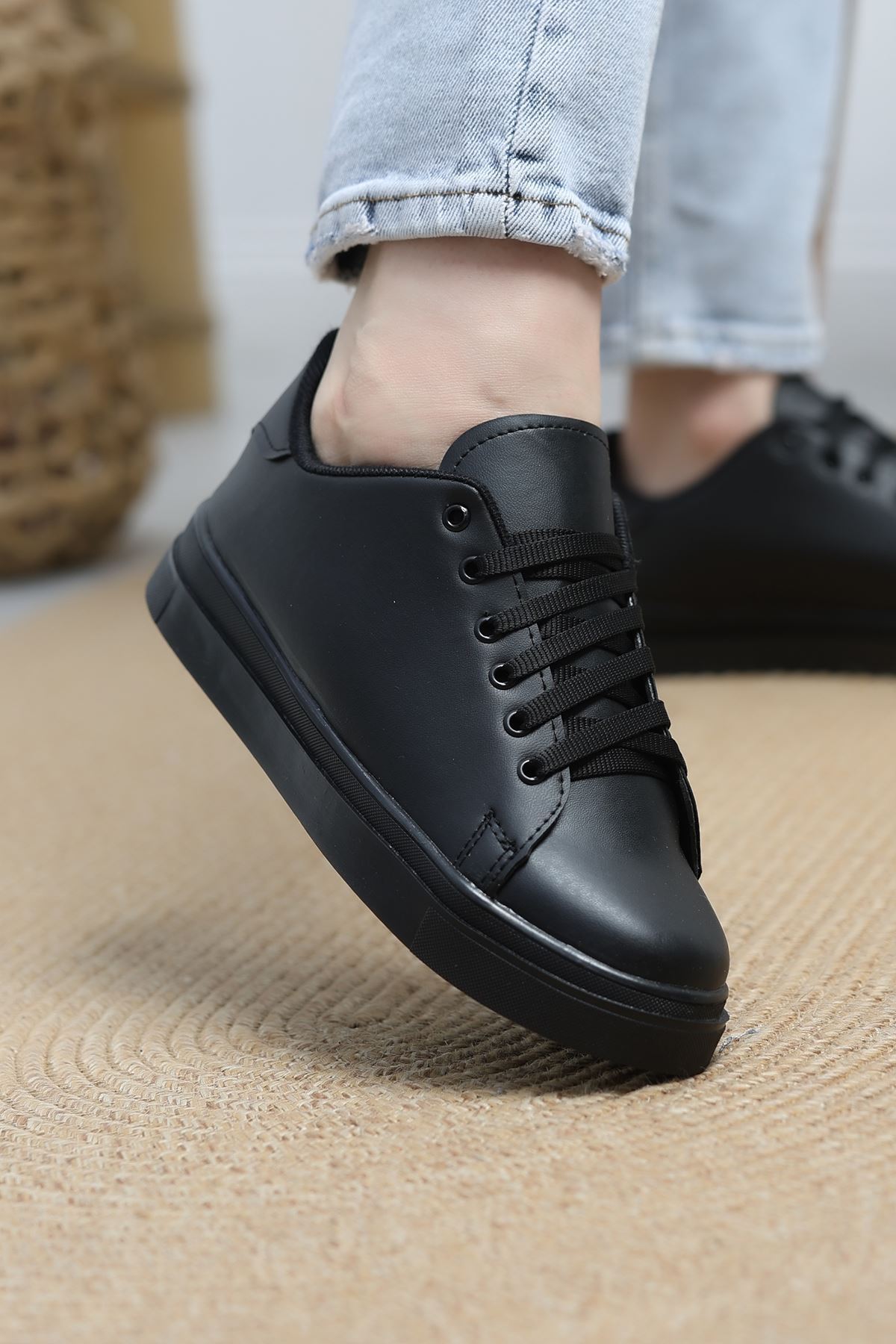 Kalın Tbn Günlük Ayakkabı Siyah - 8585.264.