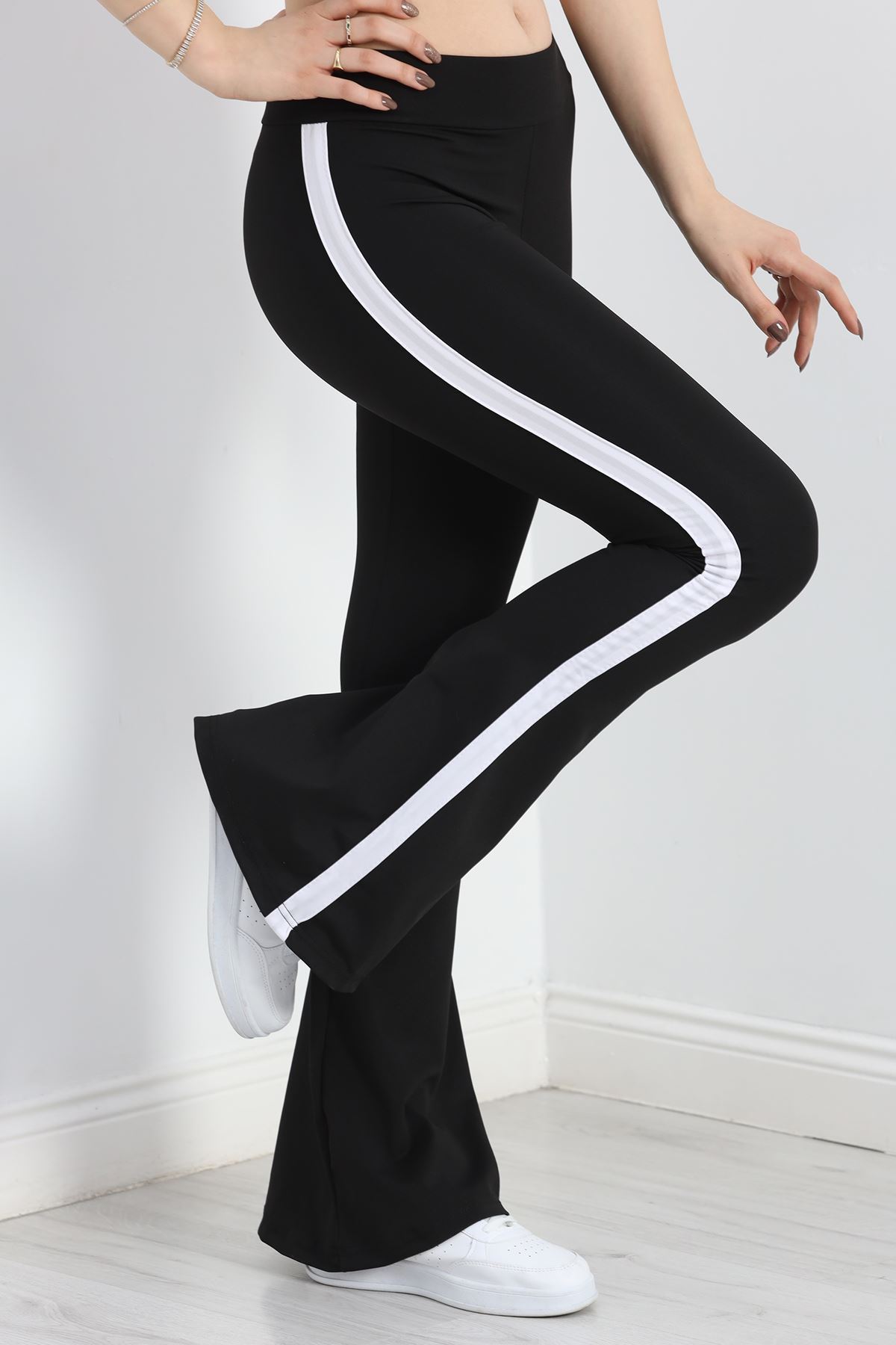 Tek Şeritli İspanyol Paça Tayt Siyah - 50034.1098.