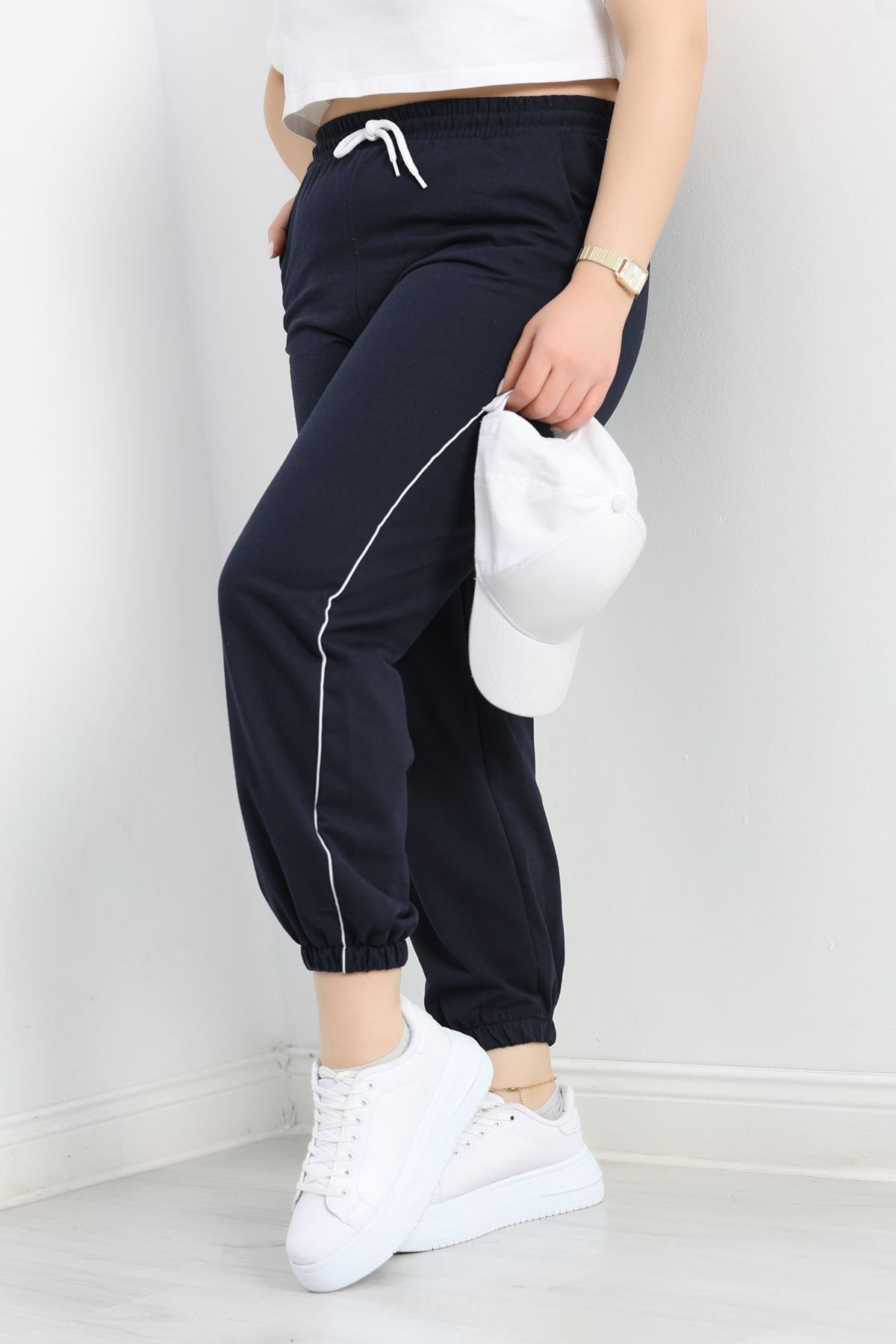 Biyeli Büyük Beden 2 İplik Eşofman Altı Laci - 50657.1005.