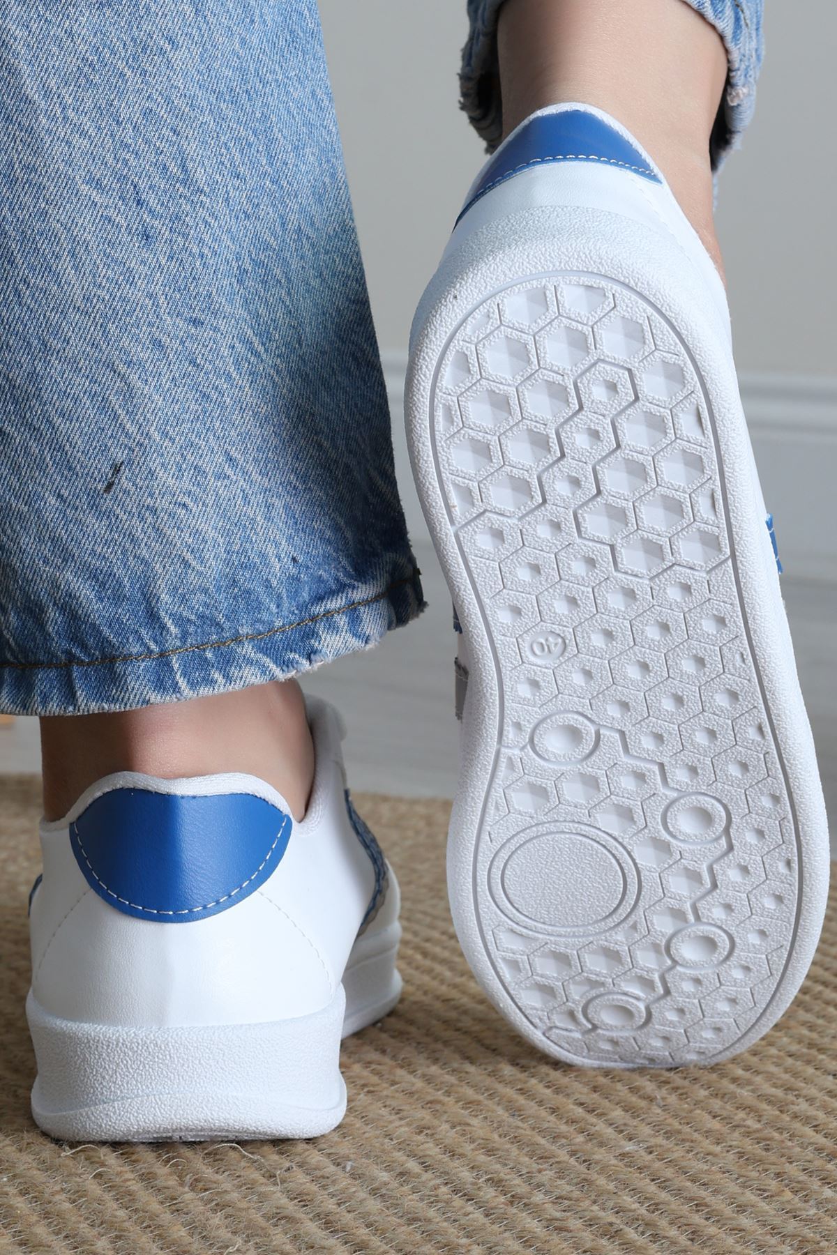 Şeritli Günlük Ayakkabı Beyazsaks - 17114.264.