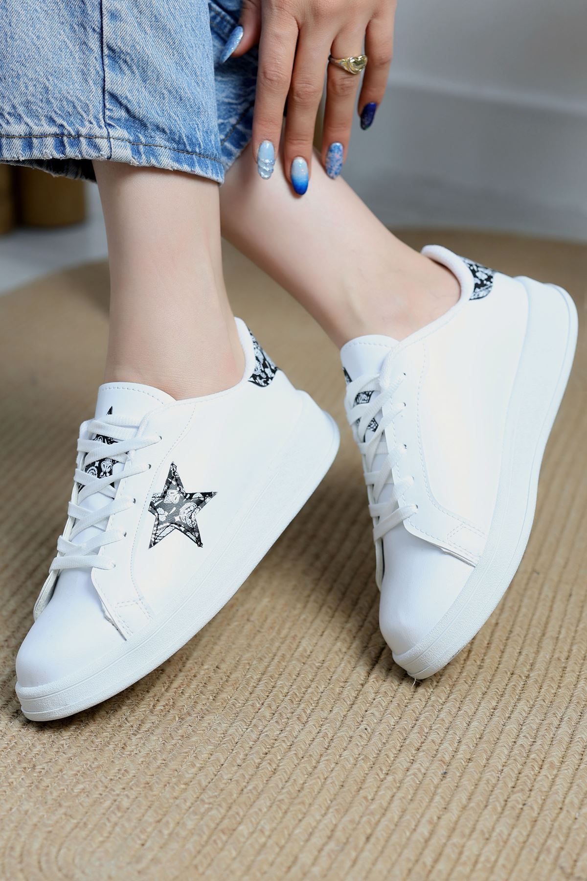 Yıldızlı Spor Ayakkabı Beyazsiyah2 - 31295.264.