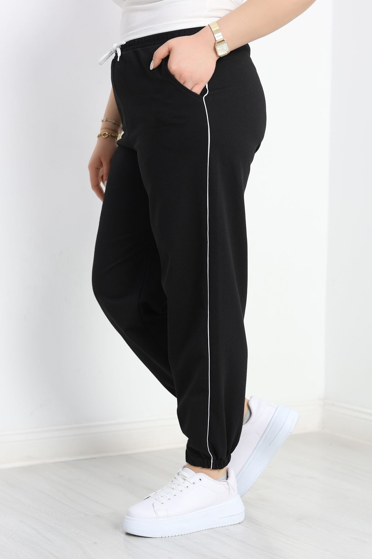 Biyeli Büyük Beden 2 İplik Eşofman Altı Siyah - 50657.1005.