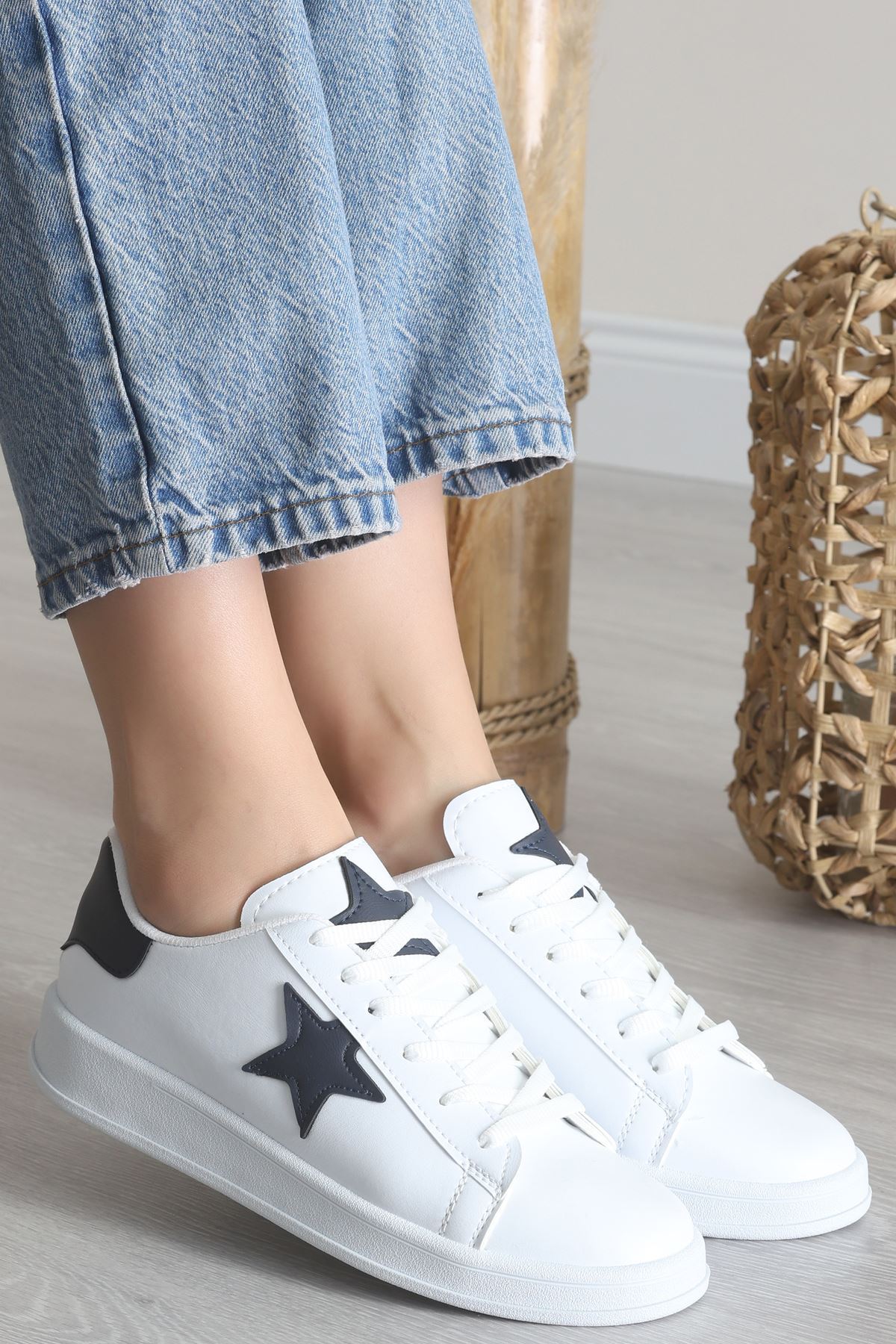 Yıldızlı Spor Ayakkabı Beyazlaci2 - 31295.264.