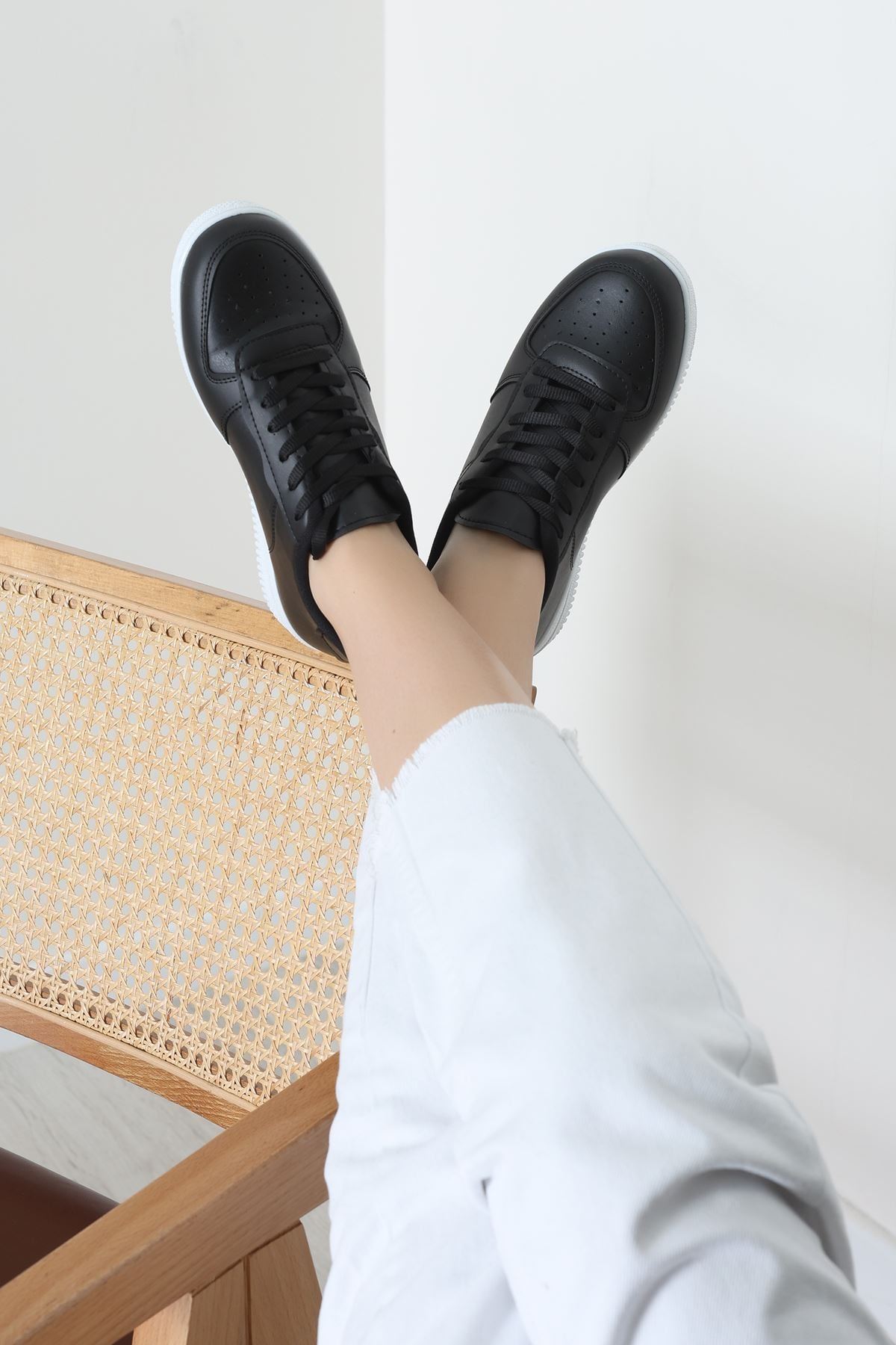 Spor Günlük Ayakkabı Siyahbeyaz - 31676.264.