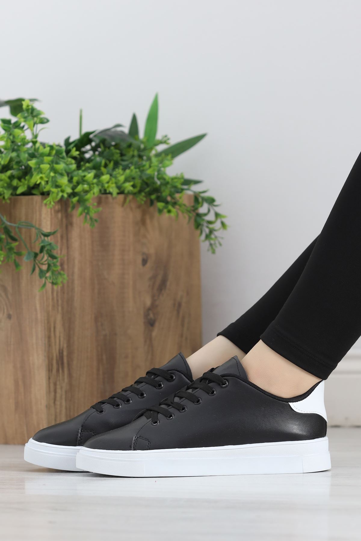Kalın Tbn Günlük Ayakkabı Siyahbeyaz1 - 8585.264.