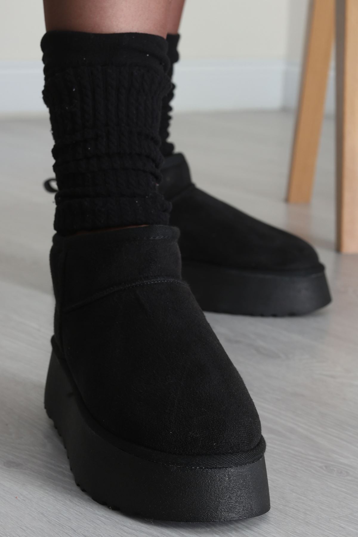 Yüksek Taban İçi Kürklü Bot Siyah - 31467.264.