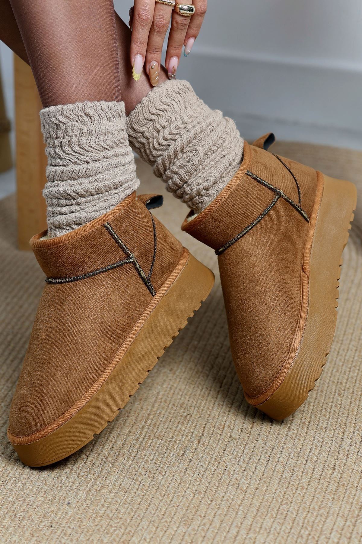 Kalın Taban Mini Boy Süet Bot Taba - 31437.1932.