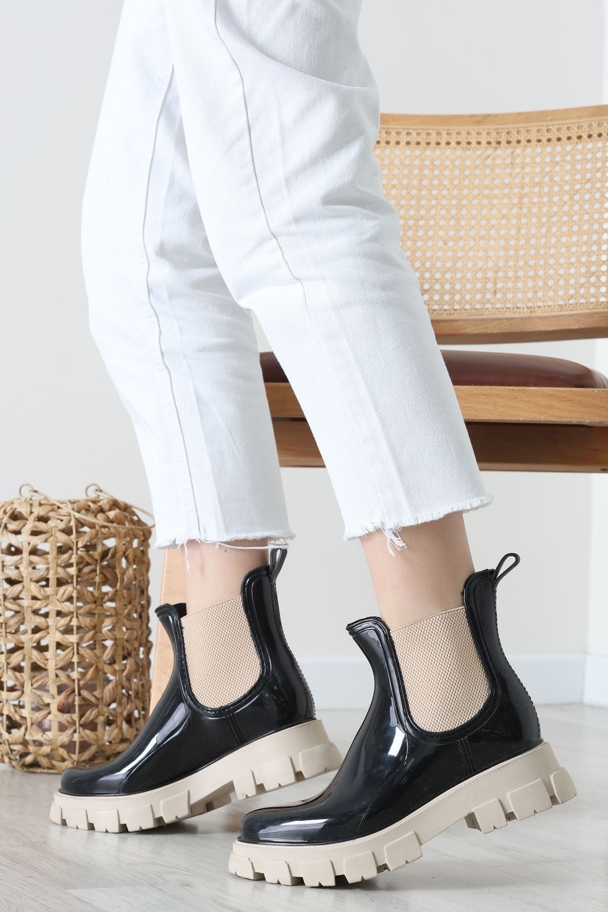 Lastik Detaylı Bot Siyahruganbej - 31845.264.