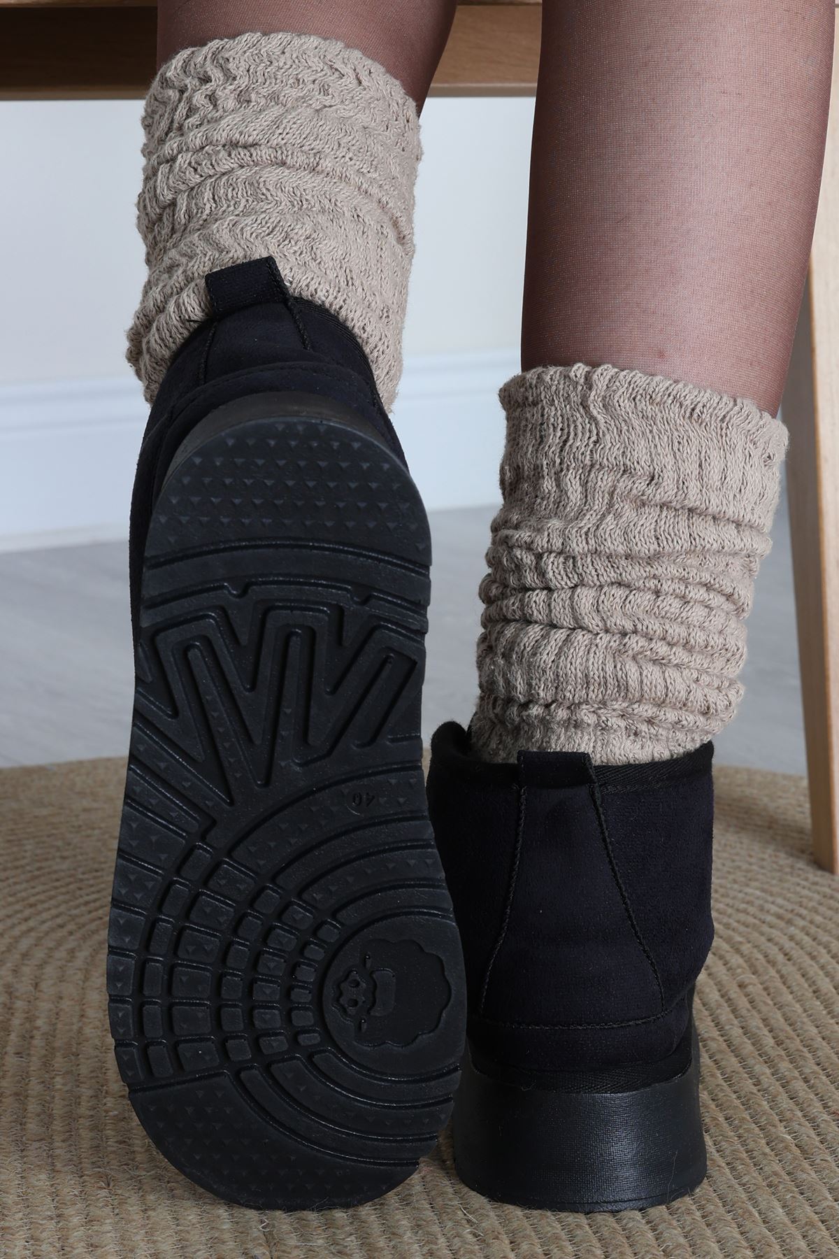 Yüksek Tabanlı Bağcıklı Bot Siyah - 31440.1932.