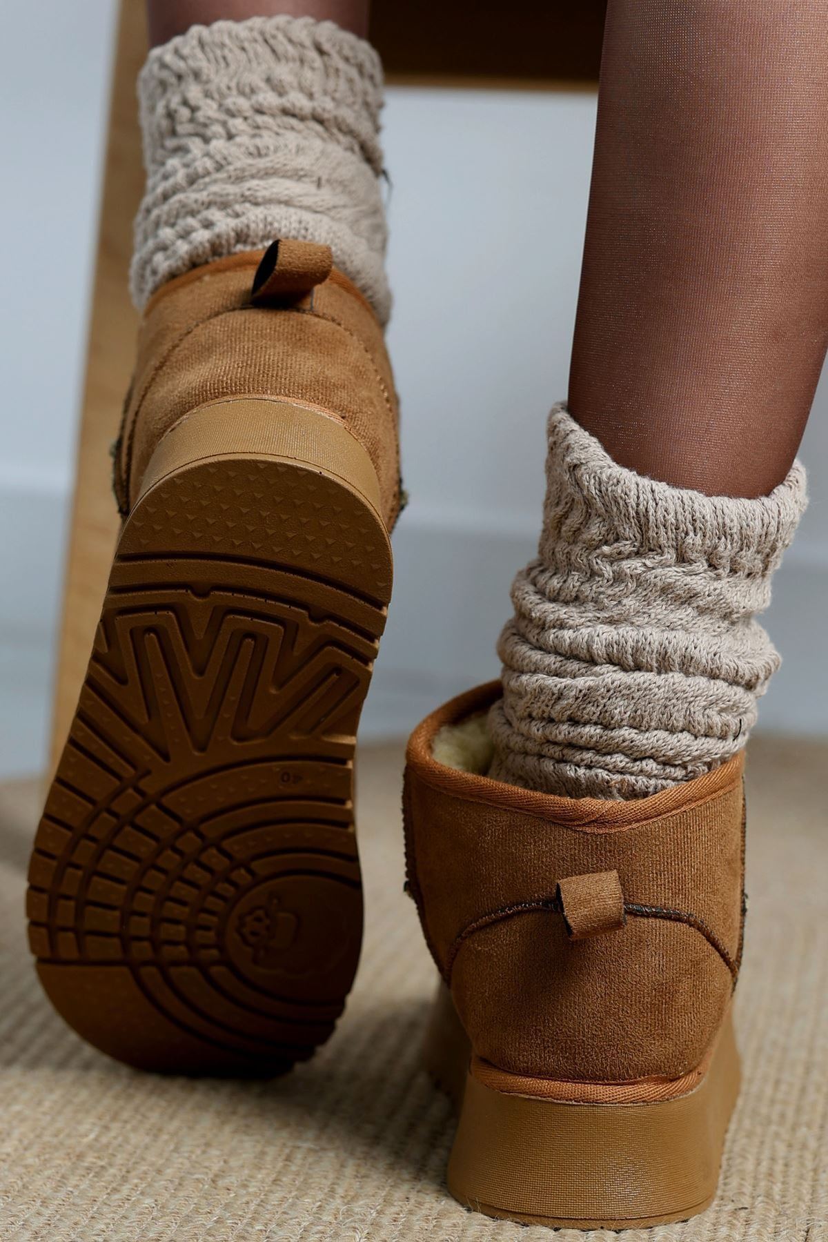 Kalın Taban Mini Boy Süet Bot Taba - 31437.1932.