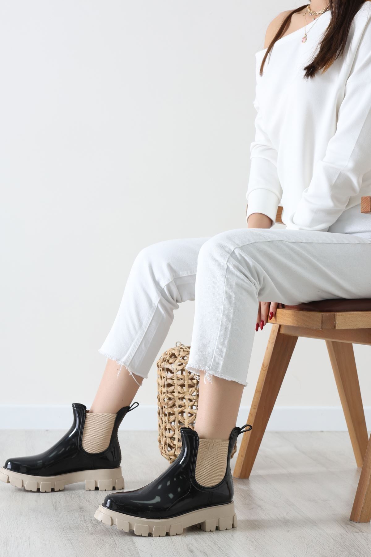 Lastik Detaylı Bot Siyahruganbej - 31845.264.