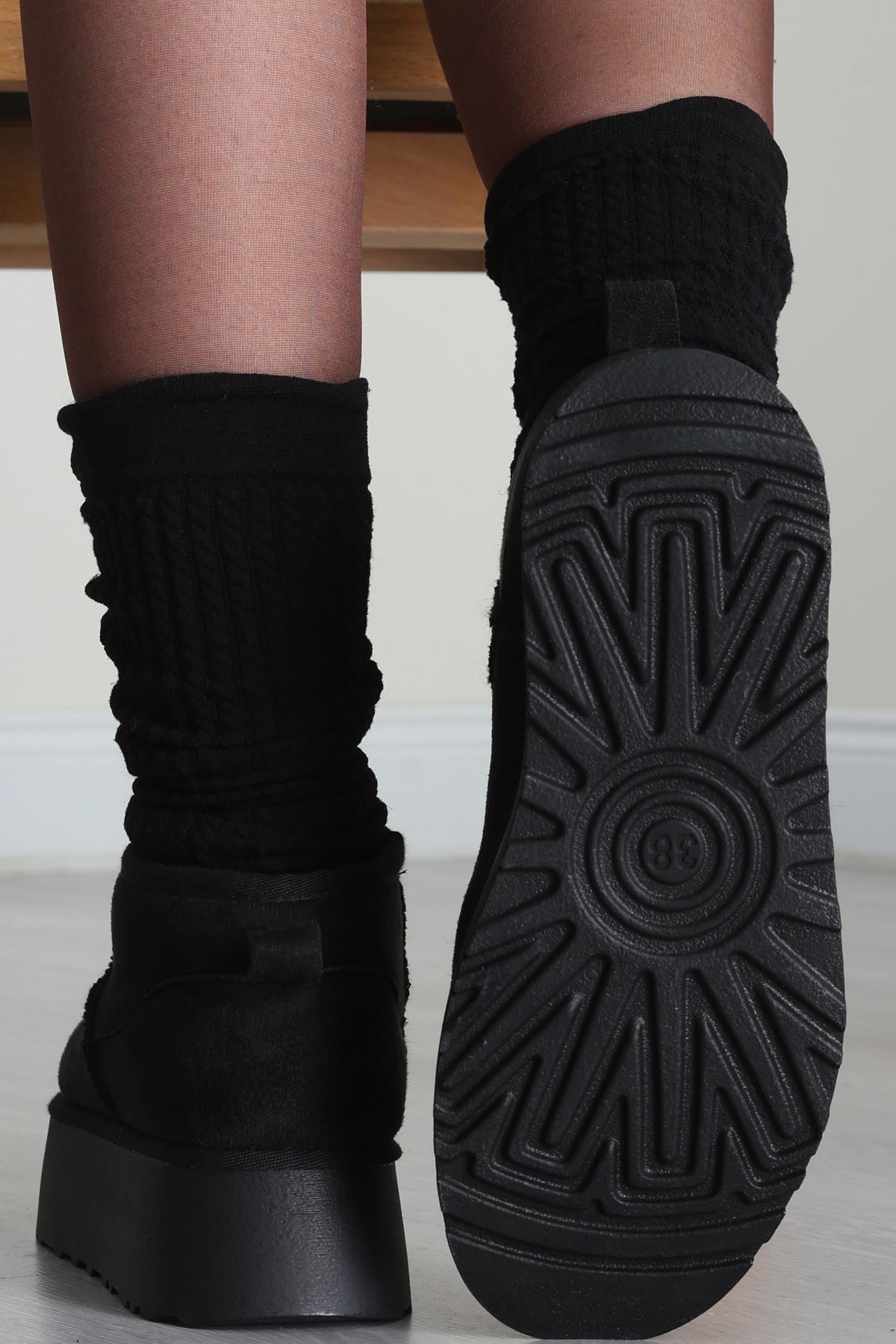 Yüksek Taban İçi Kürklü Bot Siyah - 31467.264.