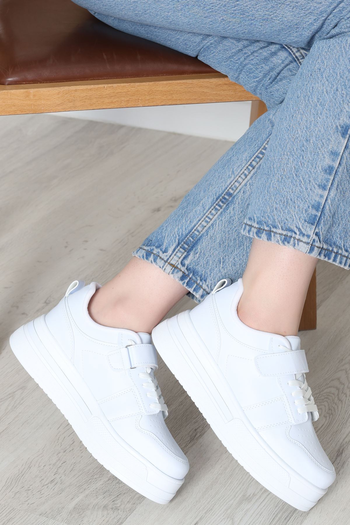 Günlük Spor Ayakkabı Beyaz1 - 42433.2082.