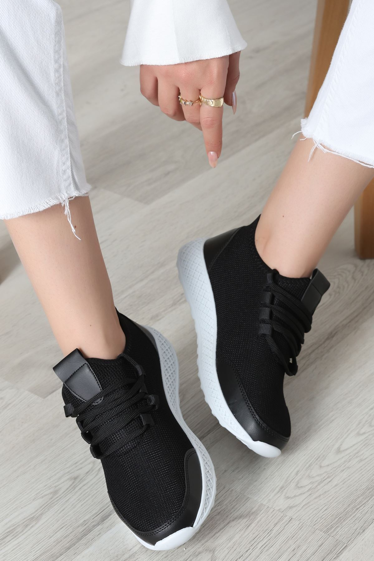 Spor Ayakkabı Siyah - 31678.264.