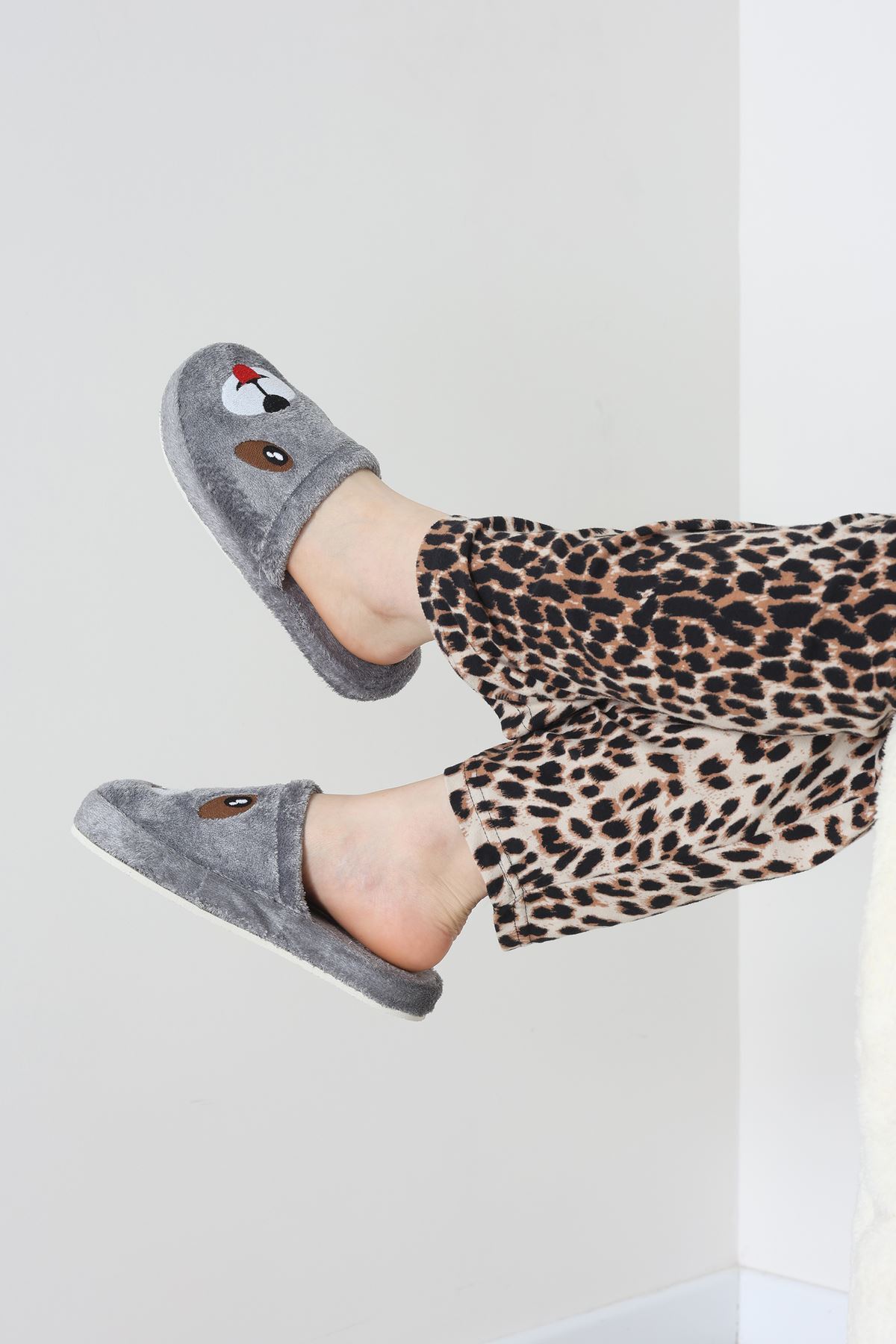 Peluş Ayıcıklı Ev Terliği Gri - 32565.264.