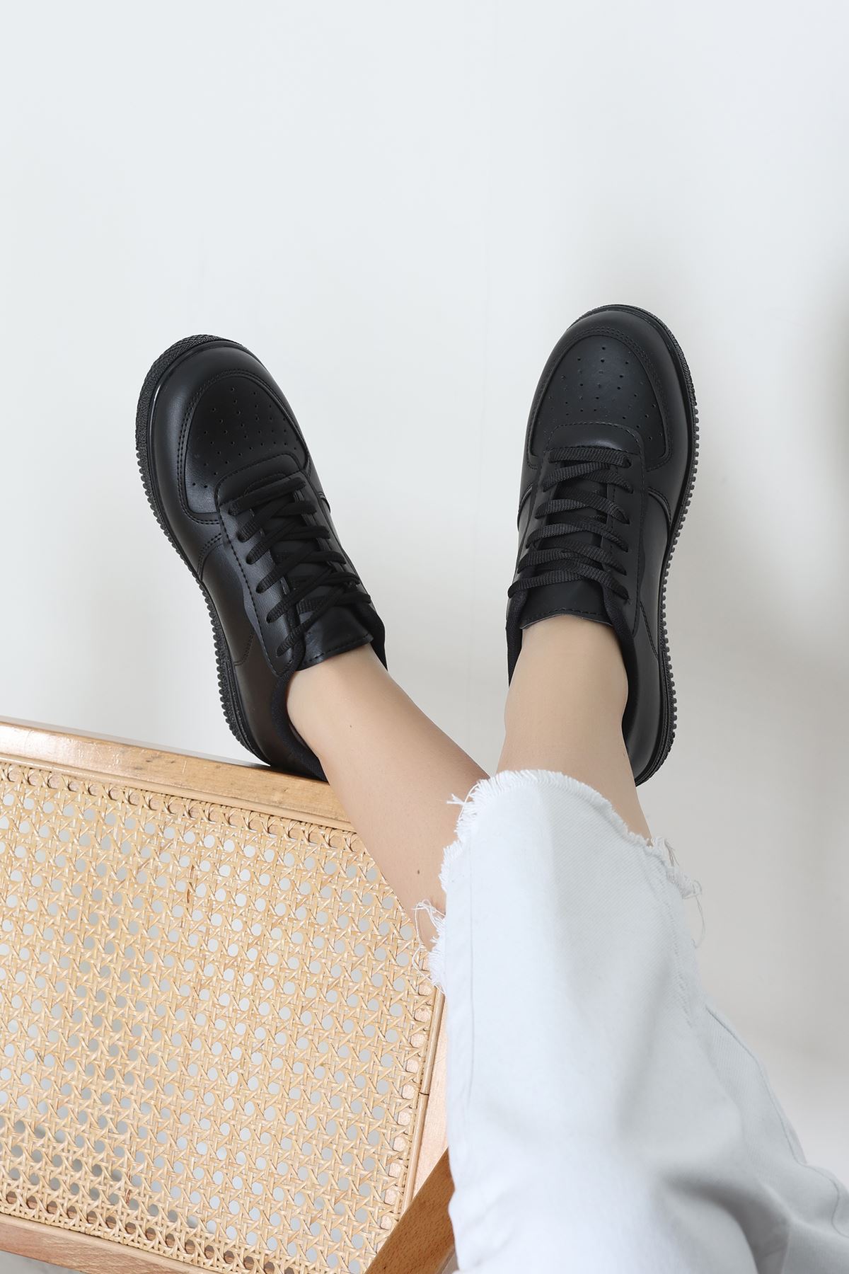 Spor Günlük Ayakkabı Siyah - 31676.264.