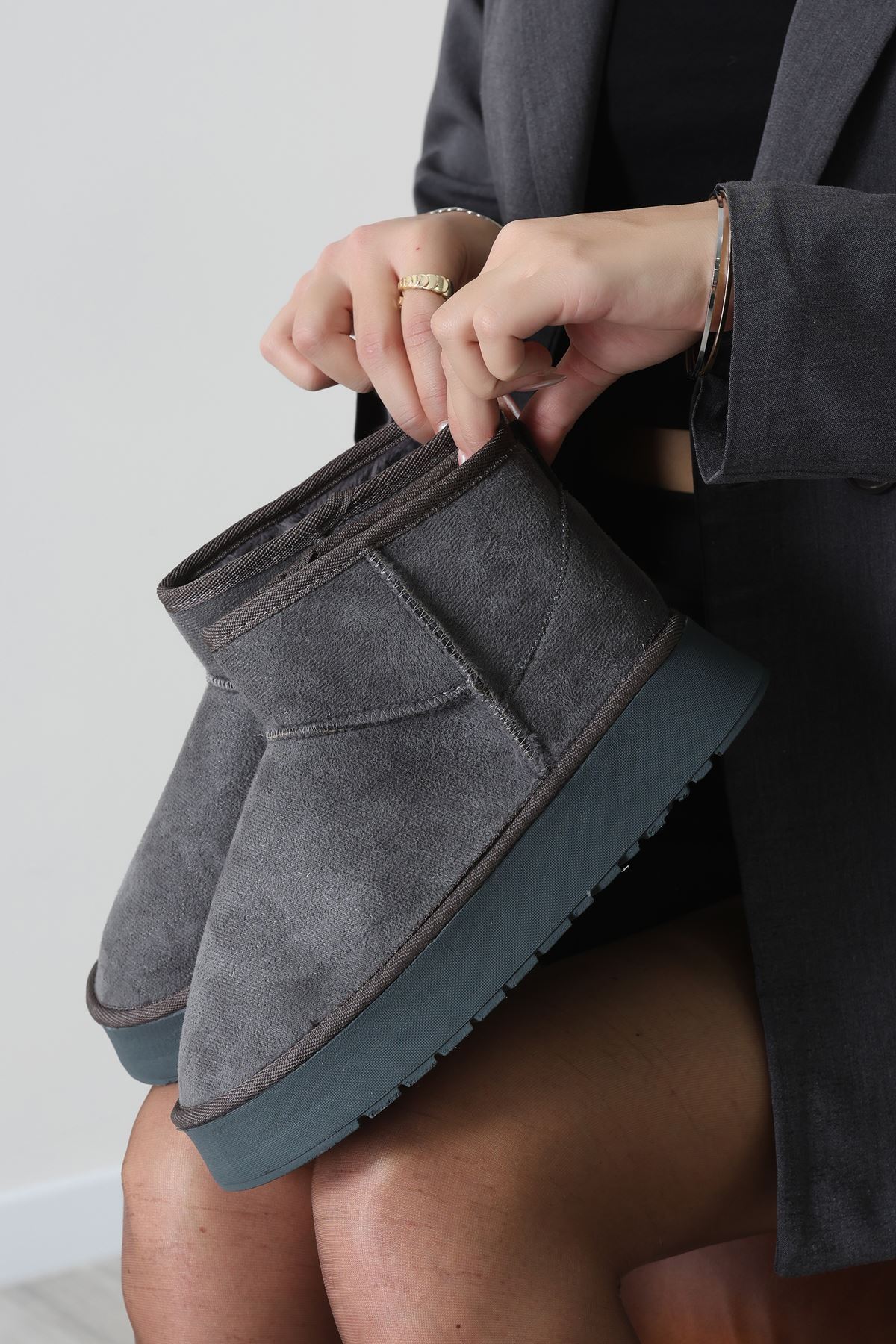 Kalın Taban Mini Boy Süet Bot Füme - 31437.1932.