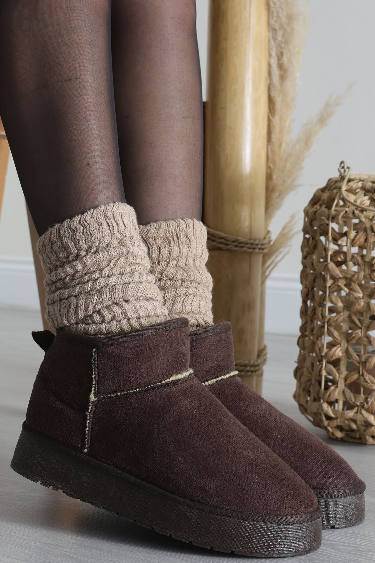 Yüksek Tabanlı İçi Kürklü Mini Bot Acıkahve - 31569.2110.