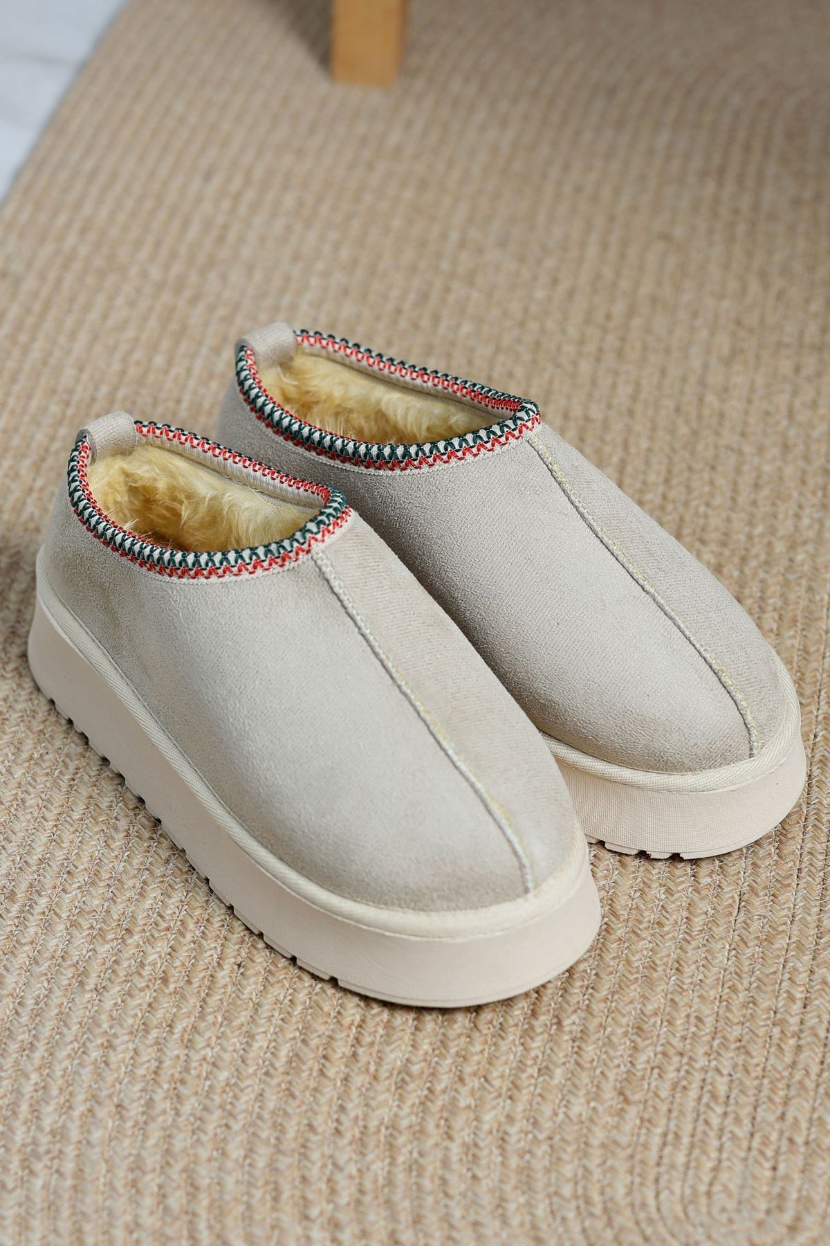 Yüksek Tabanlı Mini Bot Bej - 31439.1932.