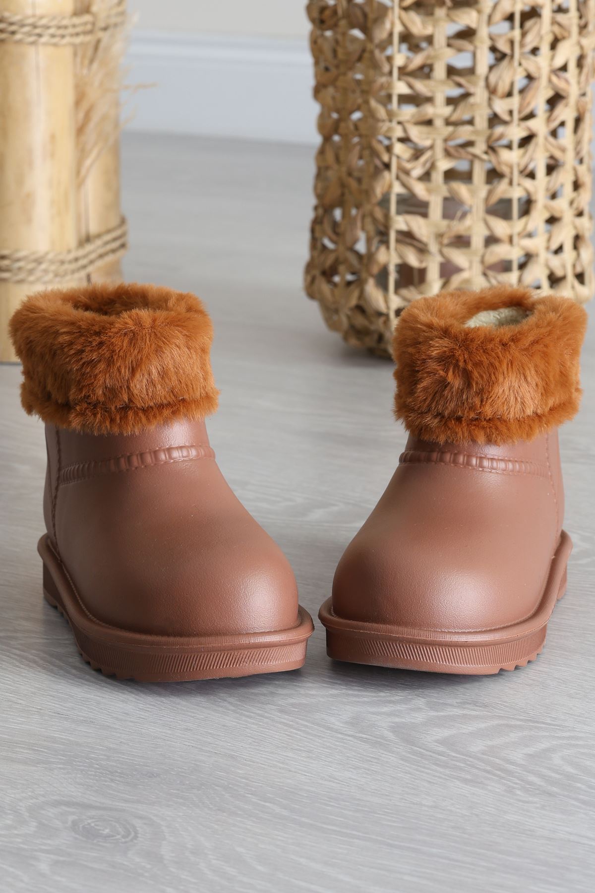 Çocuk Bot Taba - 31643.264.