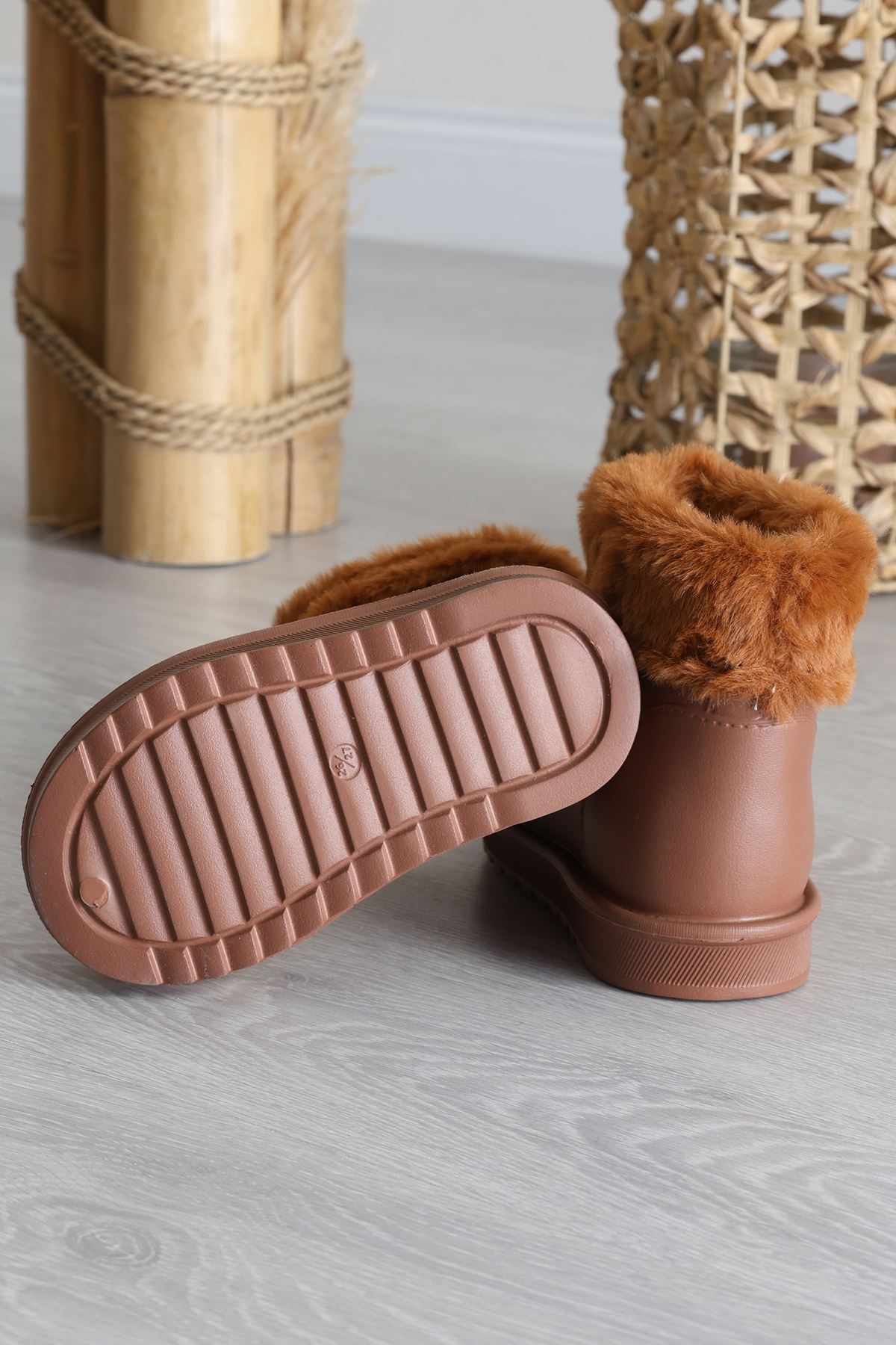 Çocuk Bot Taba - 31643.264.