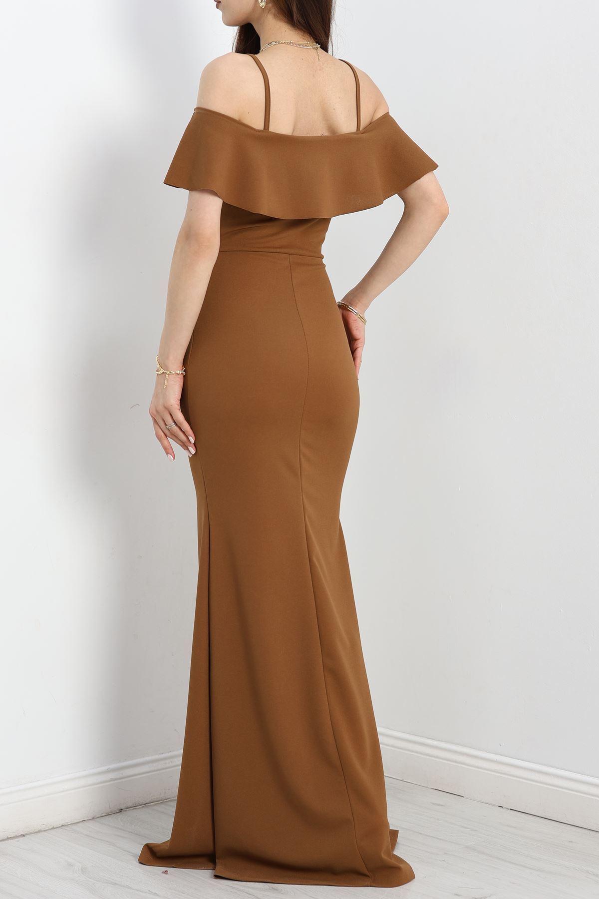 Volanlı Krep Elbise Kahverengi - 582587.1592.