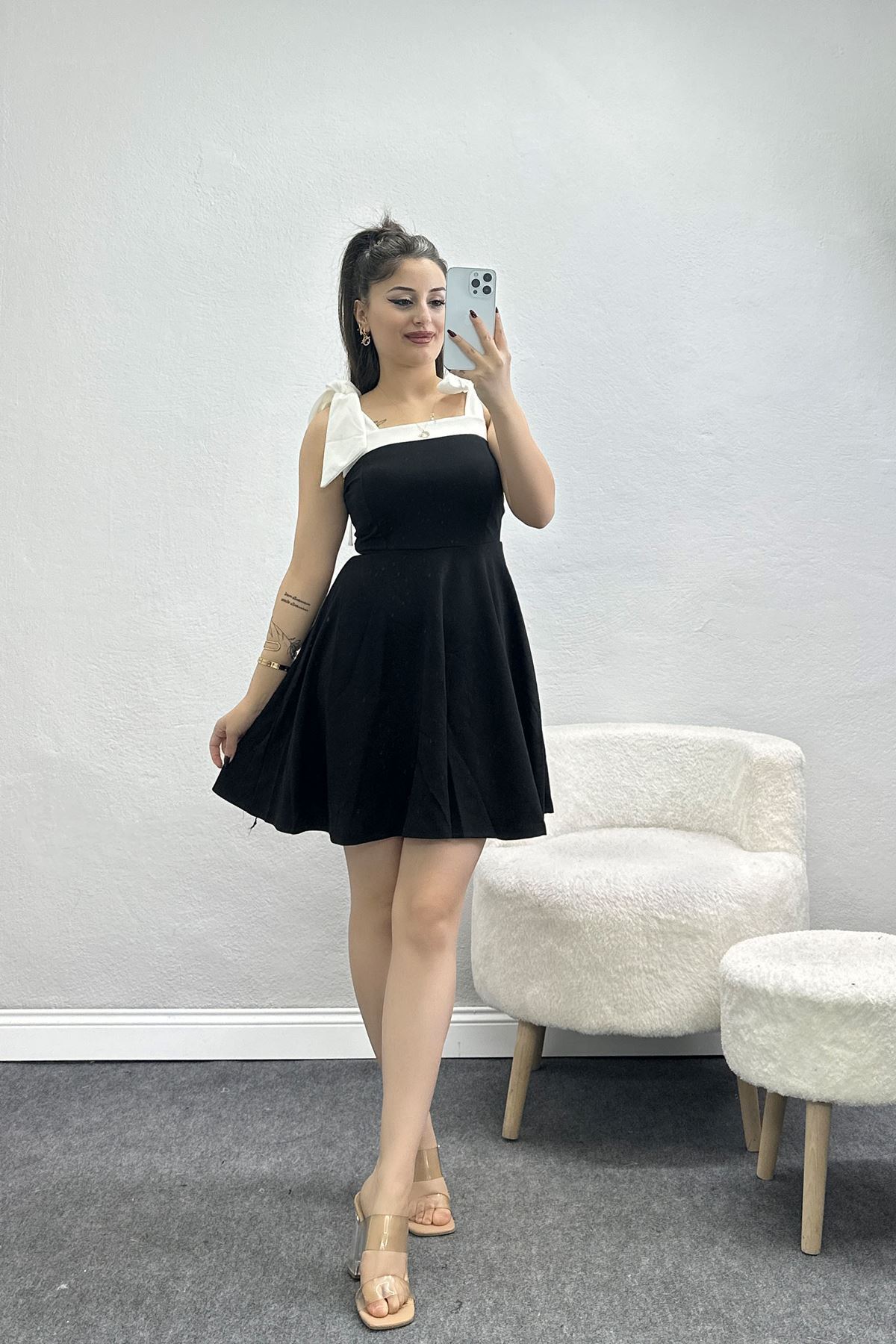 Fiyonk Detaylı Elbise Siyahbeyaz - 583221.1592.