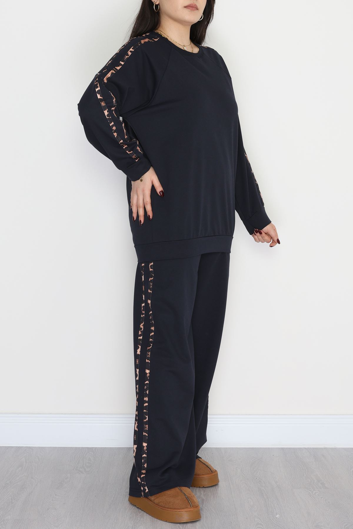 Şeritli 2 İplik Büyük Beden Eşofman Takımı Lacivert - 50784.1857.