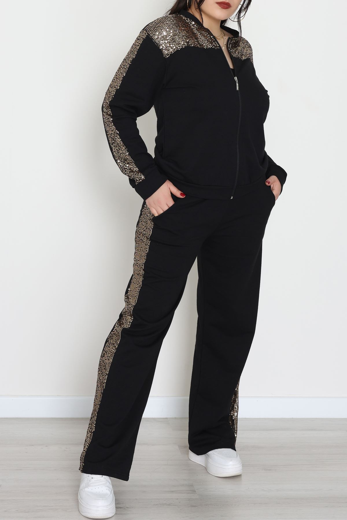 Pul Garnili 2 İplik Büyük Beden Eşofman Takımı Siyahgold - 52108.1567.