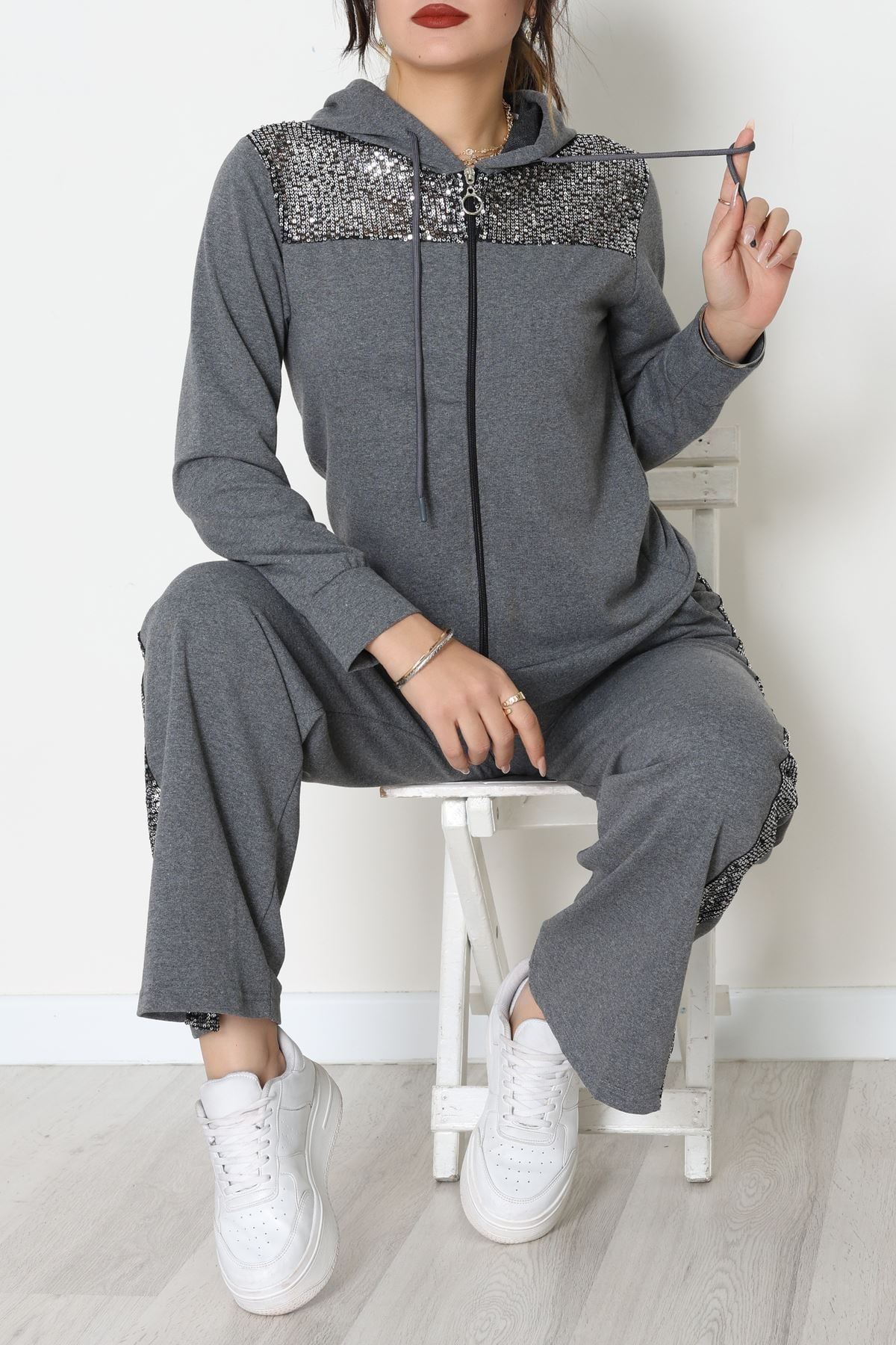 Pul İşlemeli 2 İplik Eşofman Takımı Füme - 40016.1857.