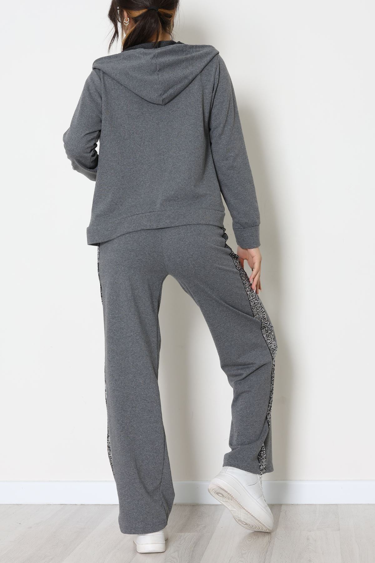 Pul İşlemeli 2 İplik Eşofman Takımı Füme - 40016.1857.